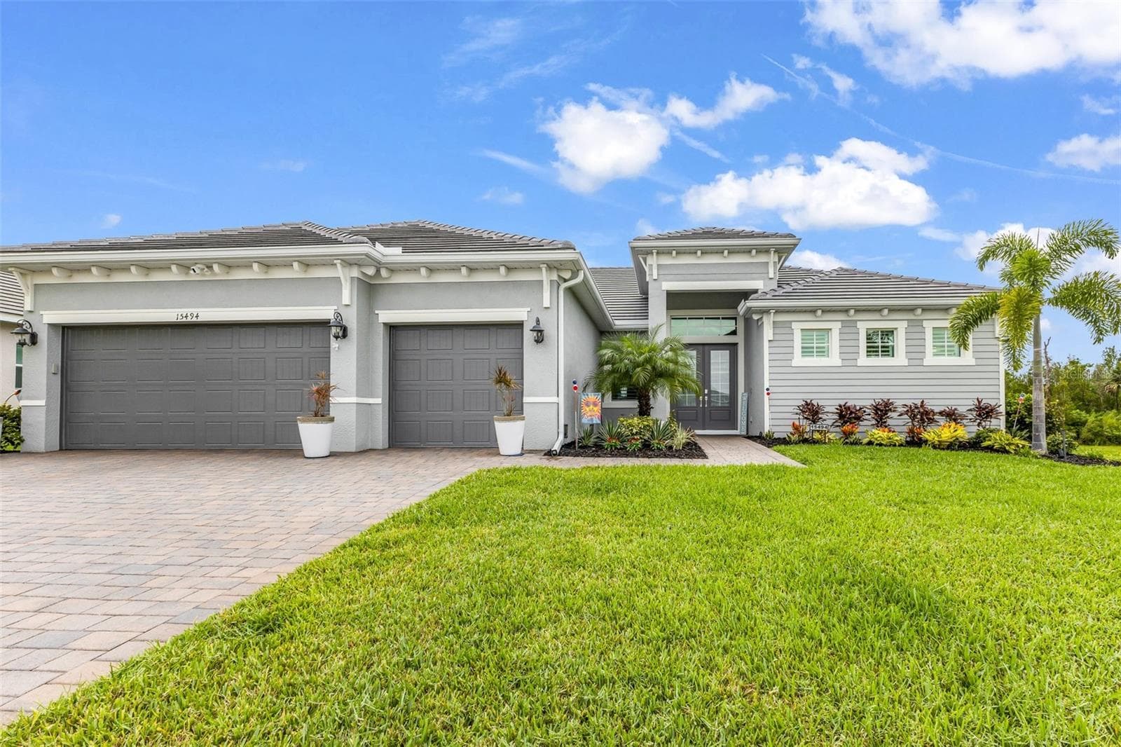 Single Family Residence at 15494 HACKBERRY CT, PUNTA GORDA, photo 3 of 88