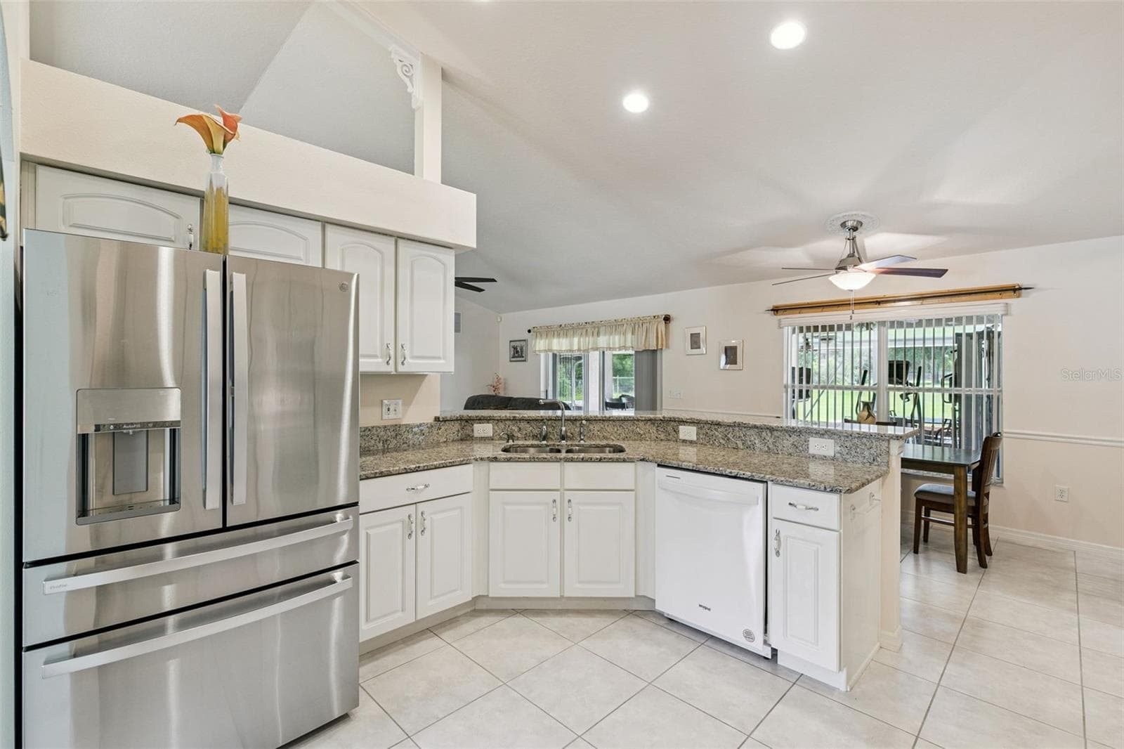 Stainless steel appliances - 19532 SHELDON ST, ORLANDO