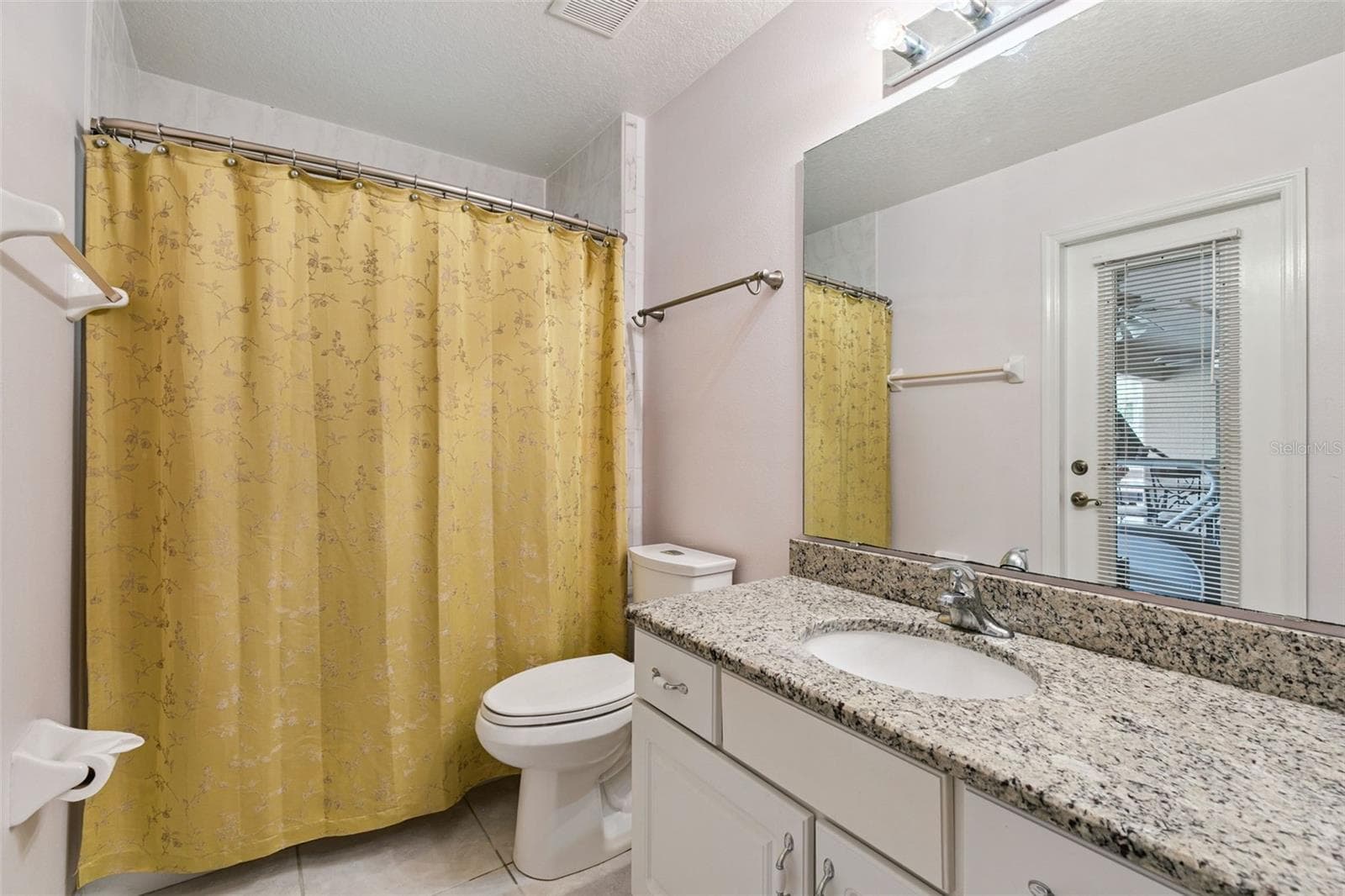 Guest bathroom - 19532 SHELDON ST, ORLANDO
