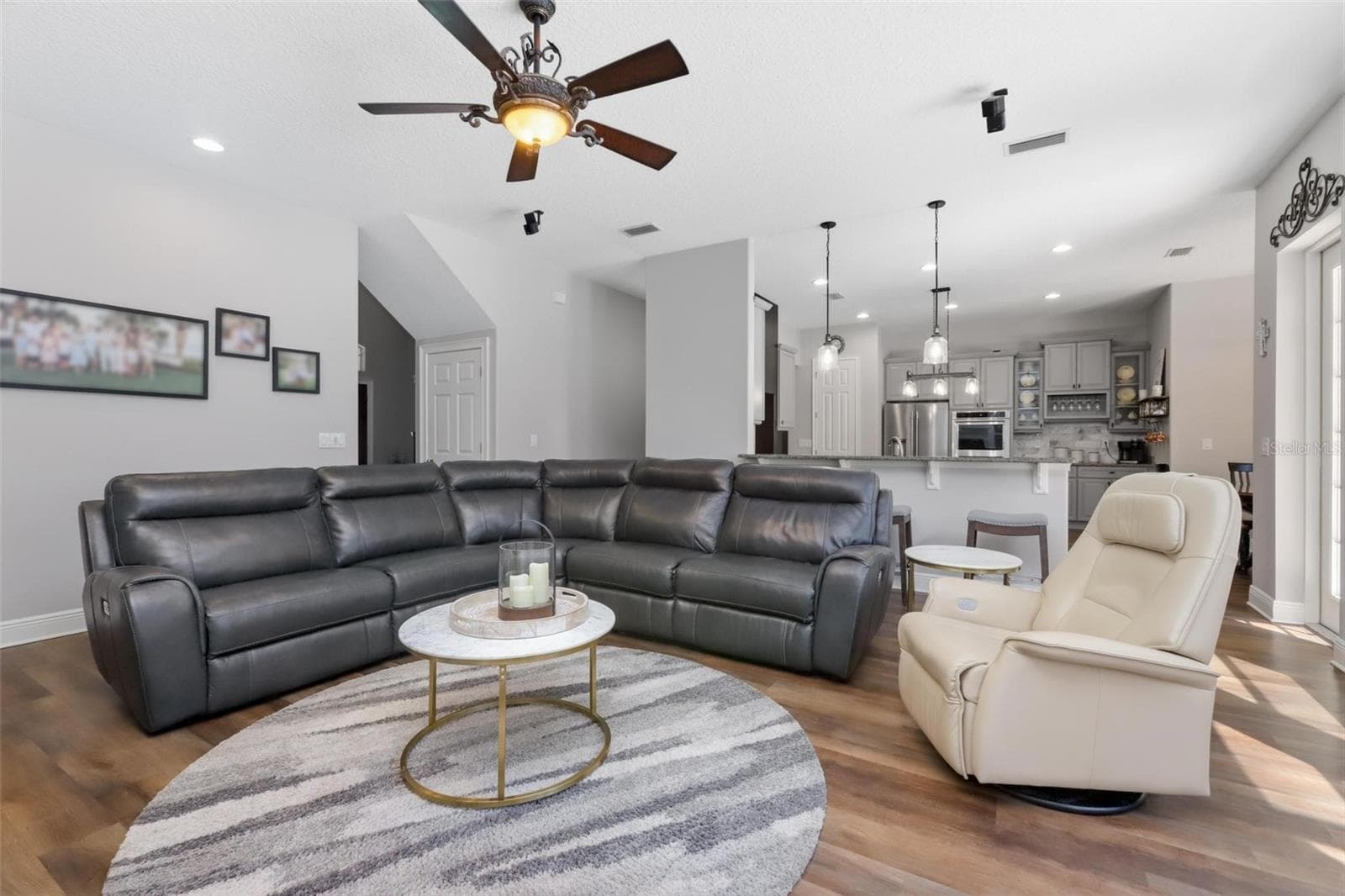 Single Family Residence at 2600 WINNEMISSETT OAKS DR, DELAND, photo 14 of 92