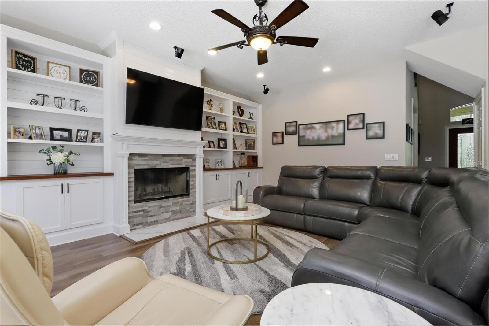 Single Family Residence at 2600 WINNEMISSETT OAKS DR, DELAND, photo 16 of 92