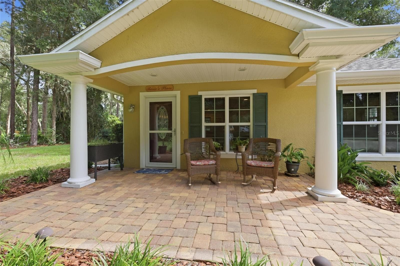 Single Family Residence at 2600 WINNEMISSETT OAKS DR, DELAND, photo 56 of 92