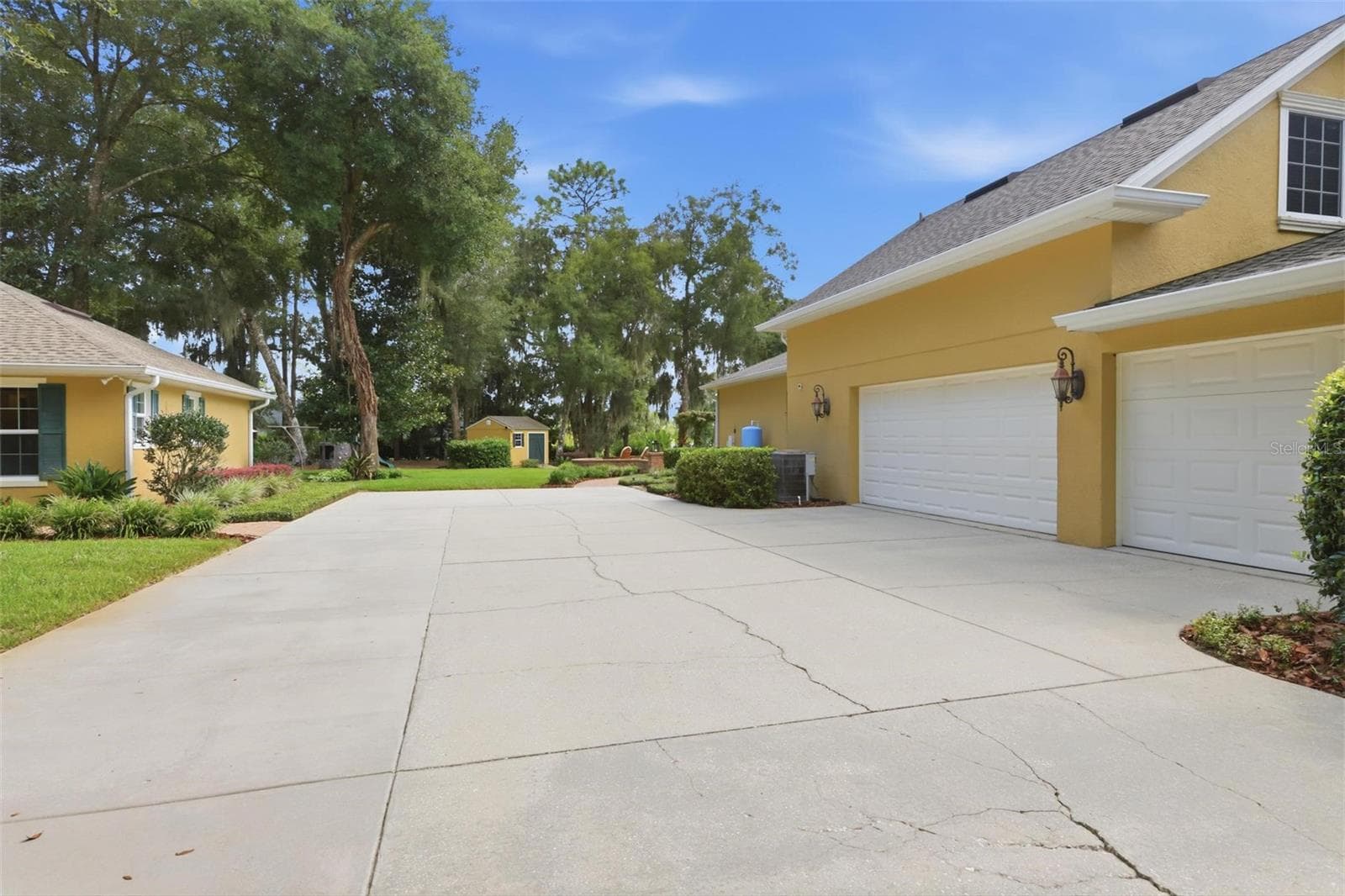 Single Family Residence at 2600 WINNEMISSETT OAKS DR, DELAND, photo 79 of 92