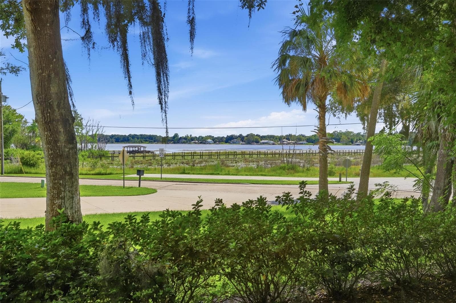 Single Family Residence at 2600 WINNEMISSETT OAKS DR, DELAND, photo 81 of 92