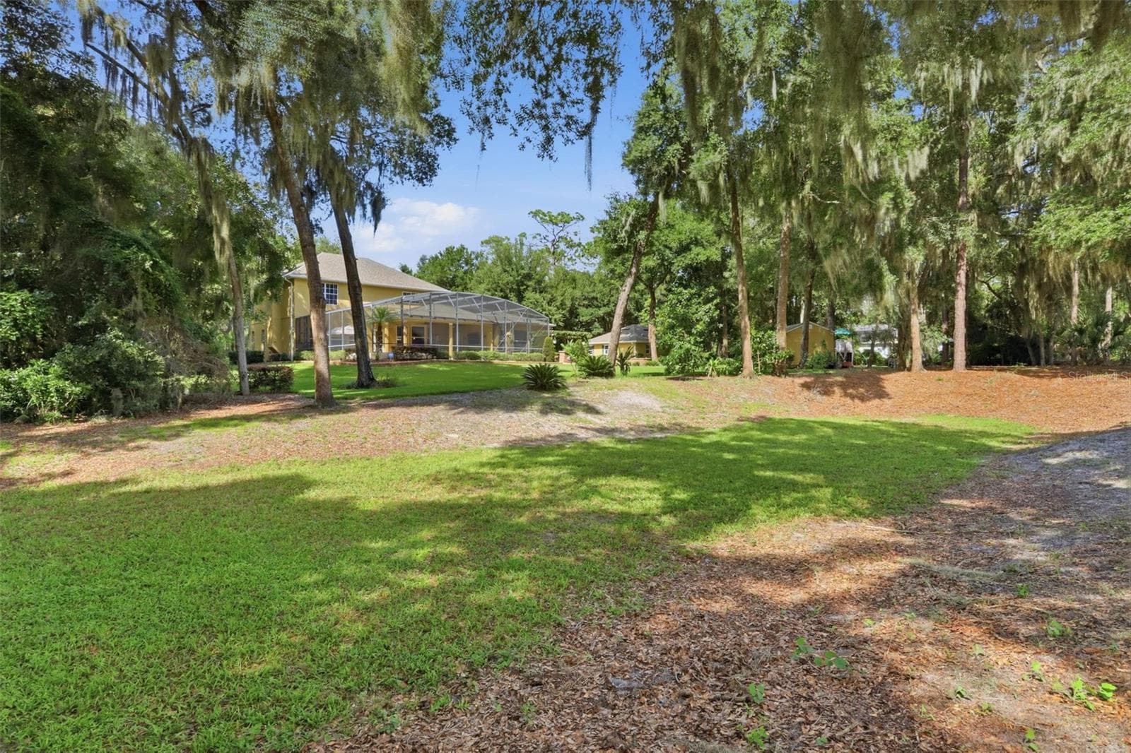 Single Family Residence at 2600 WINNEMISSETT OAKS DR, DELAND, photo 82 of 92