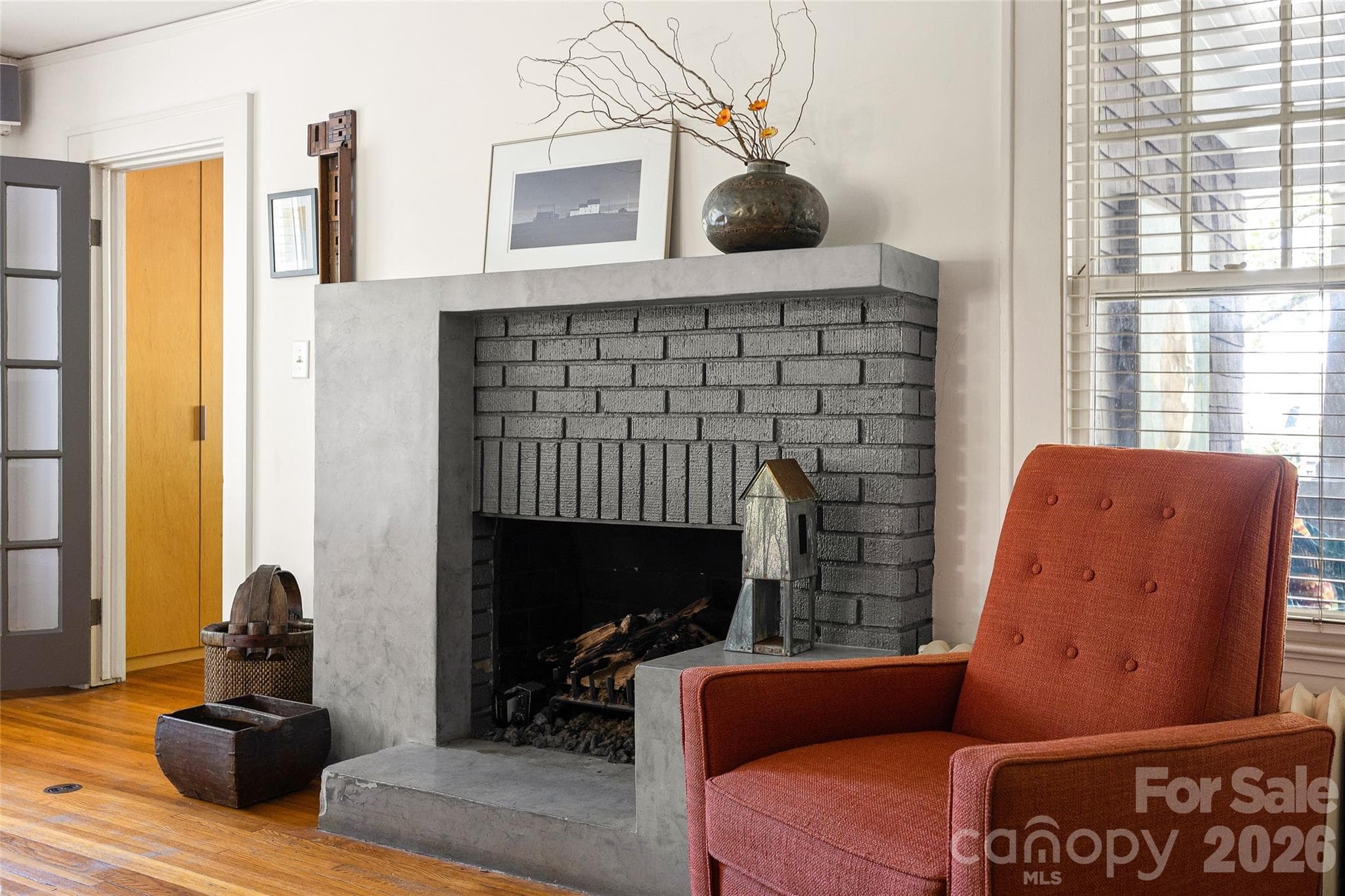 Gas Fireplace - 1900 Thomas Avenue, Charlotte