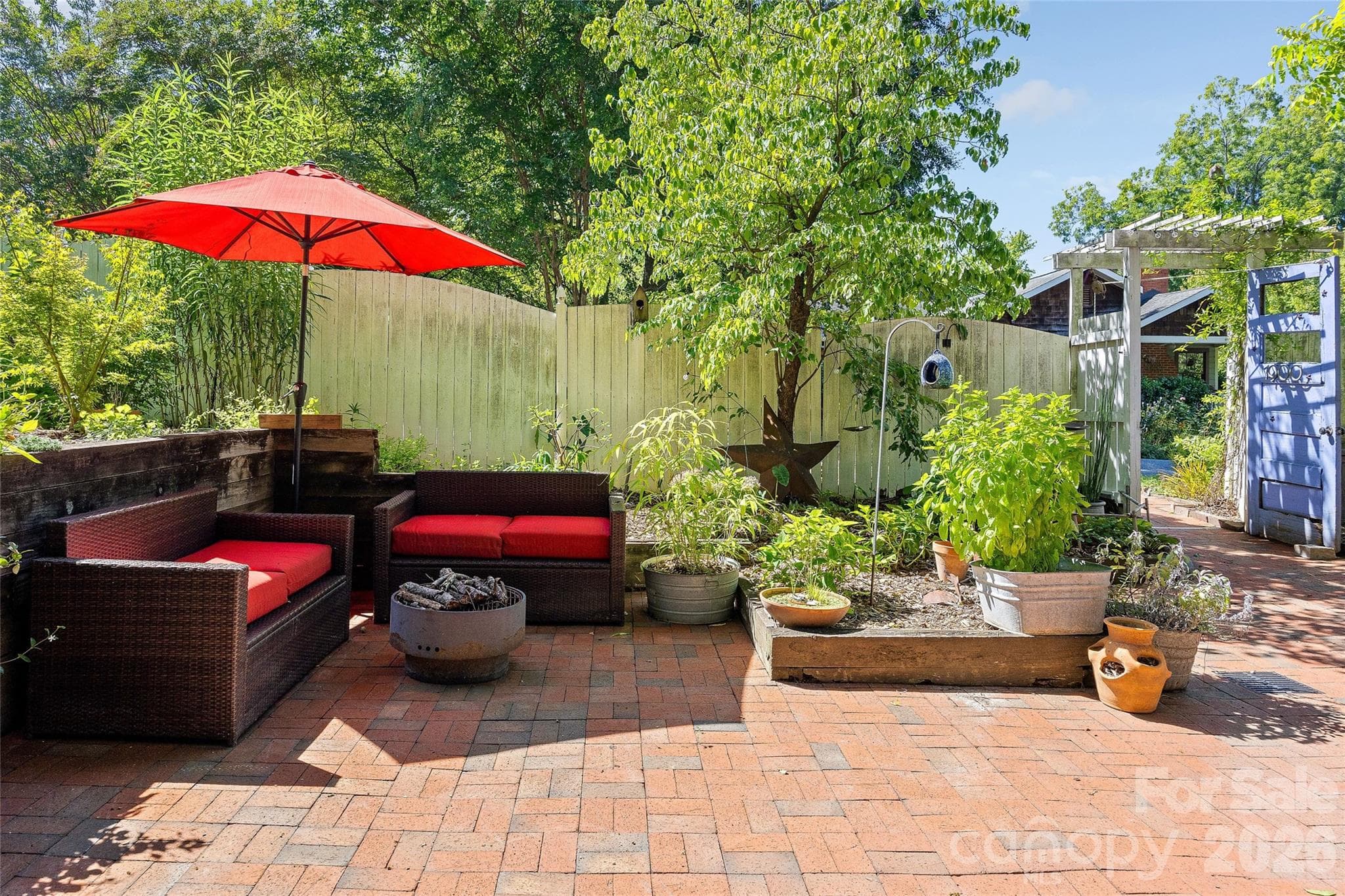 Brick Patio - 1900 Thomas Avenue, Charlotte