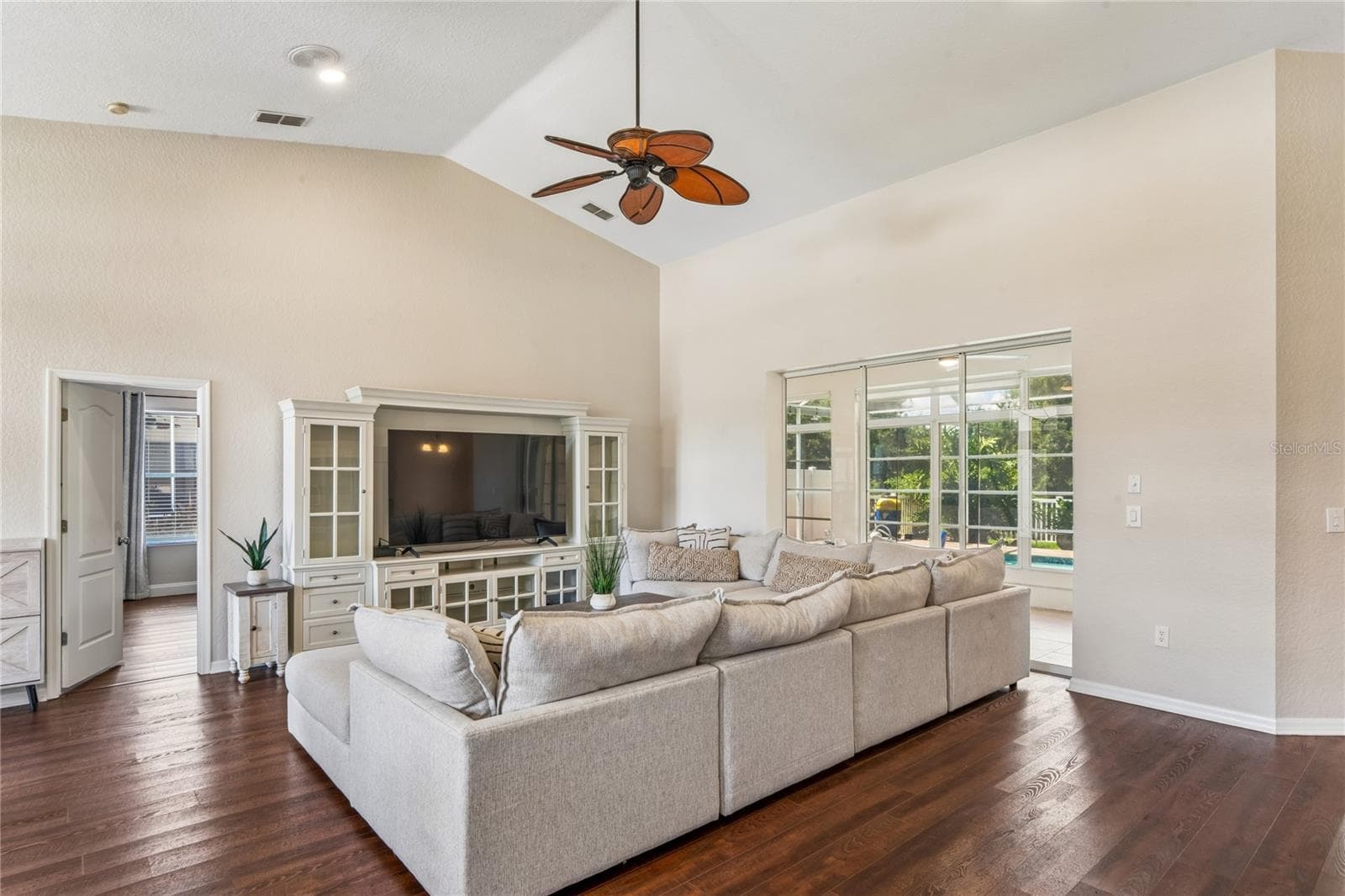 Single Family Residence at 23218 CYPRESS TRAIL DR, LUTZ, photo 9 of 78