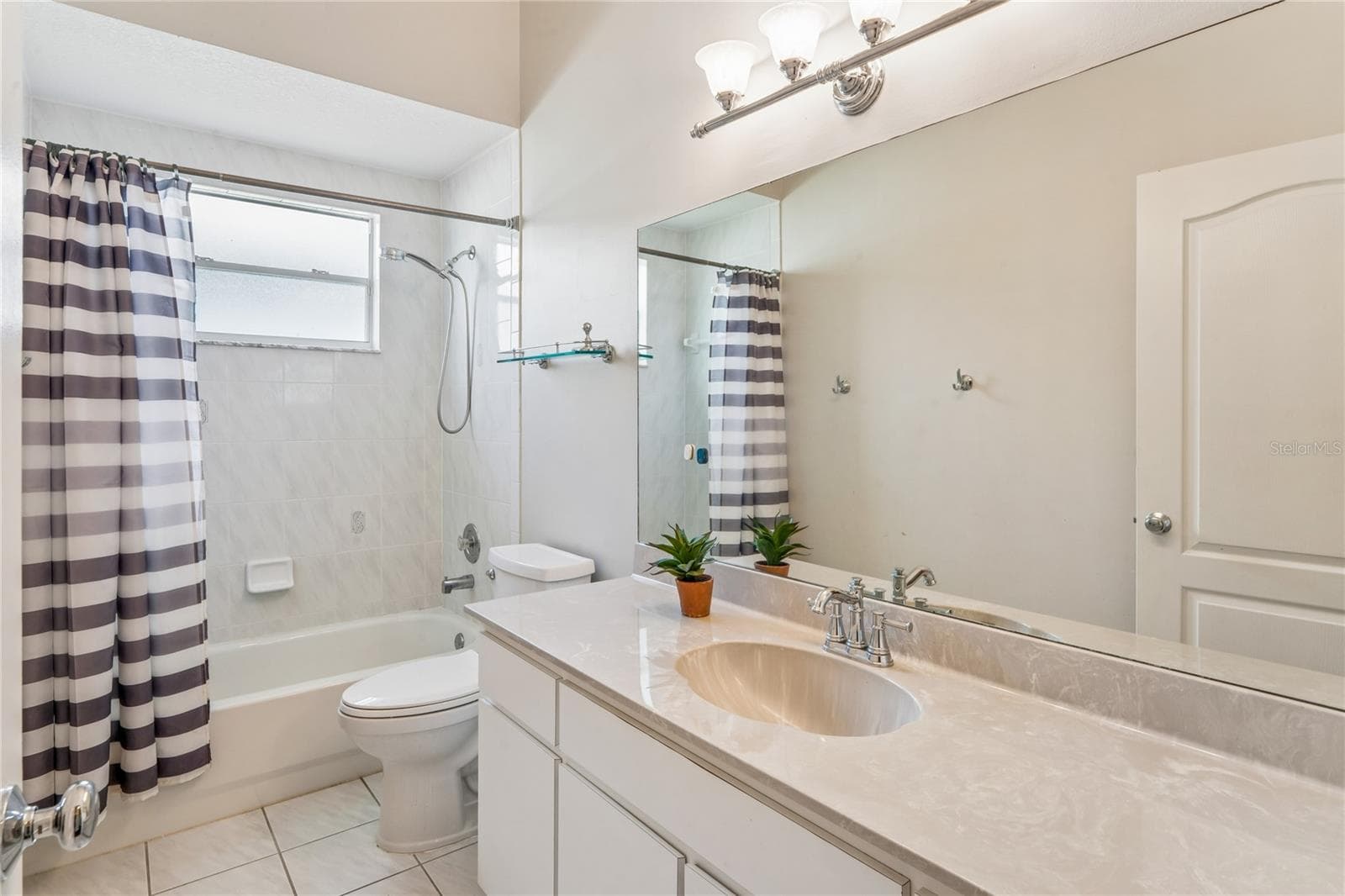 Bathroom 2 - 23218 CYPRESS TRAIL DR, LUTZ