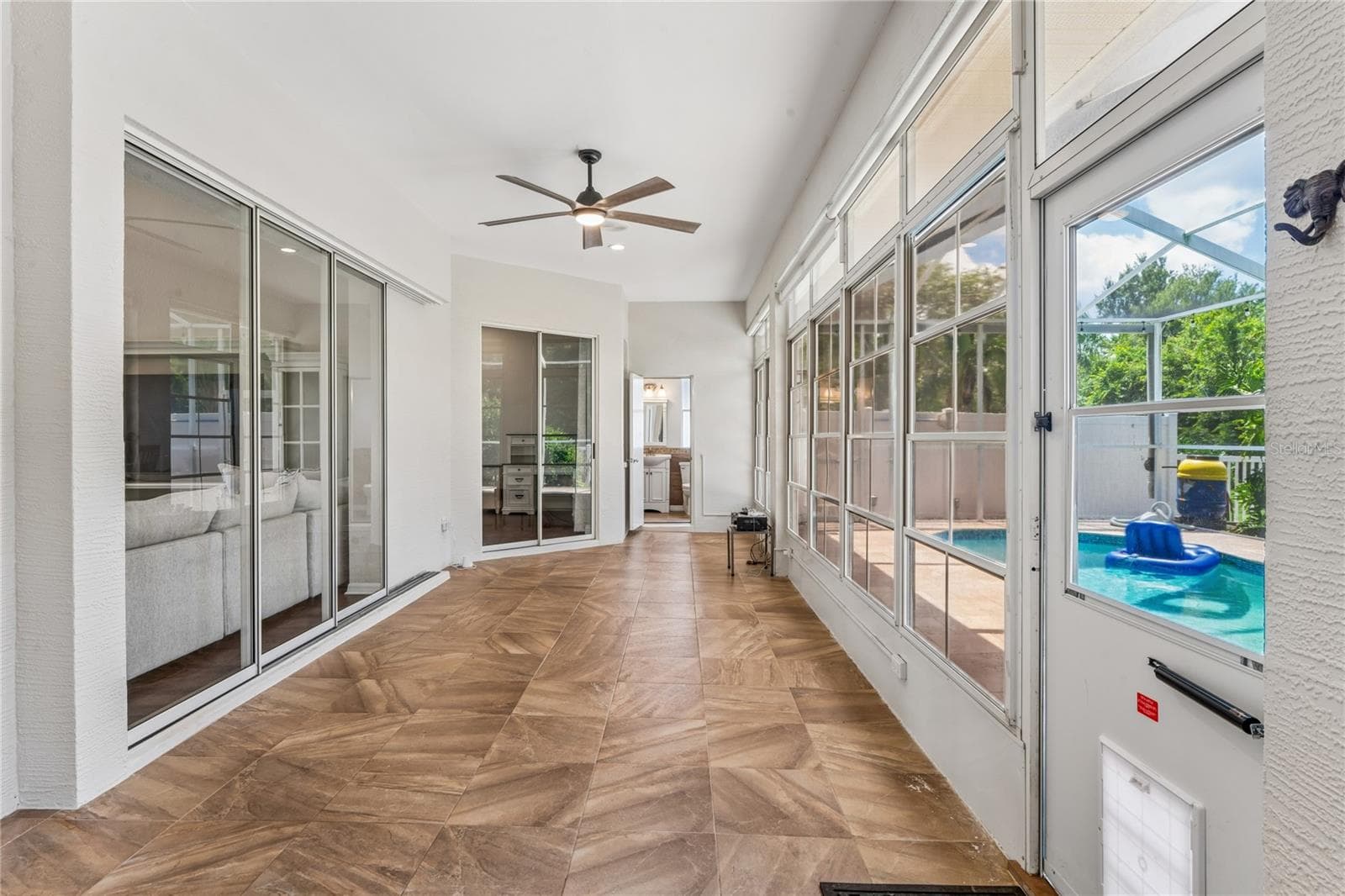 Florida room - 23218 CYPRESS TRAIL DR, LUTZ