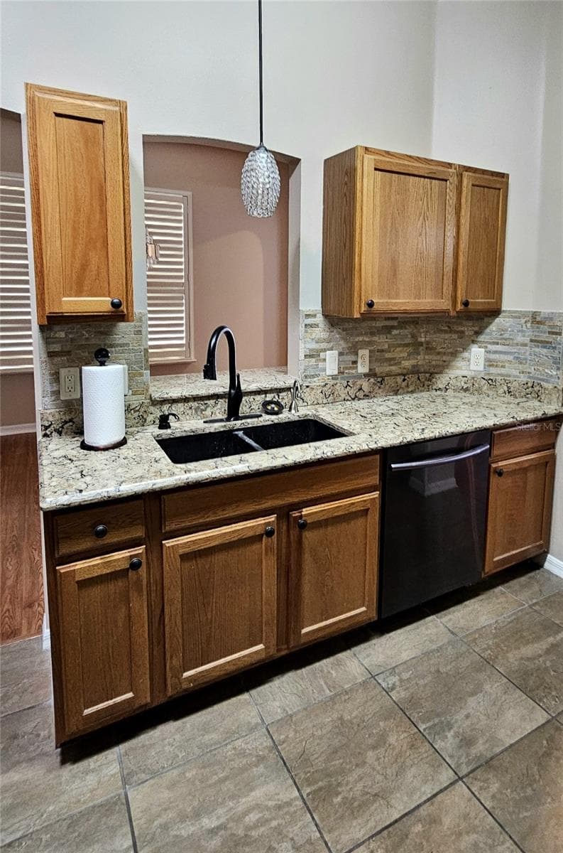 Kitchen - 730 SAN MARINO DR, THE VILLAGES