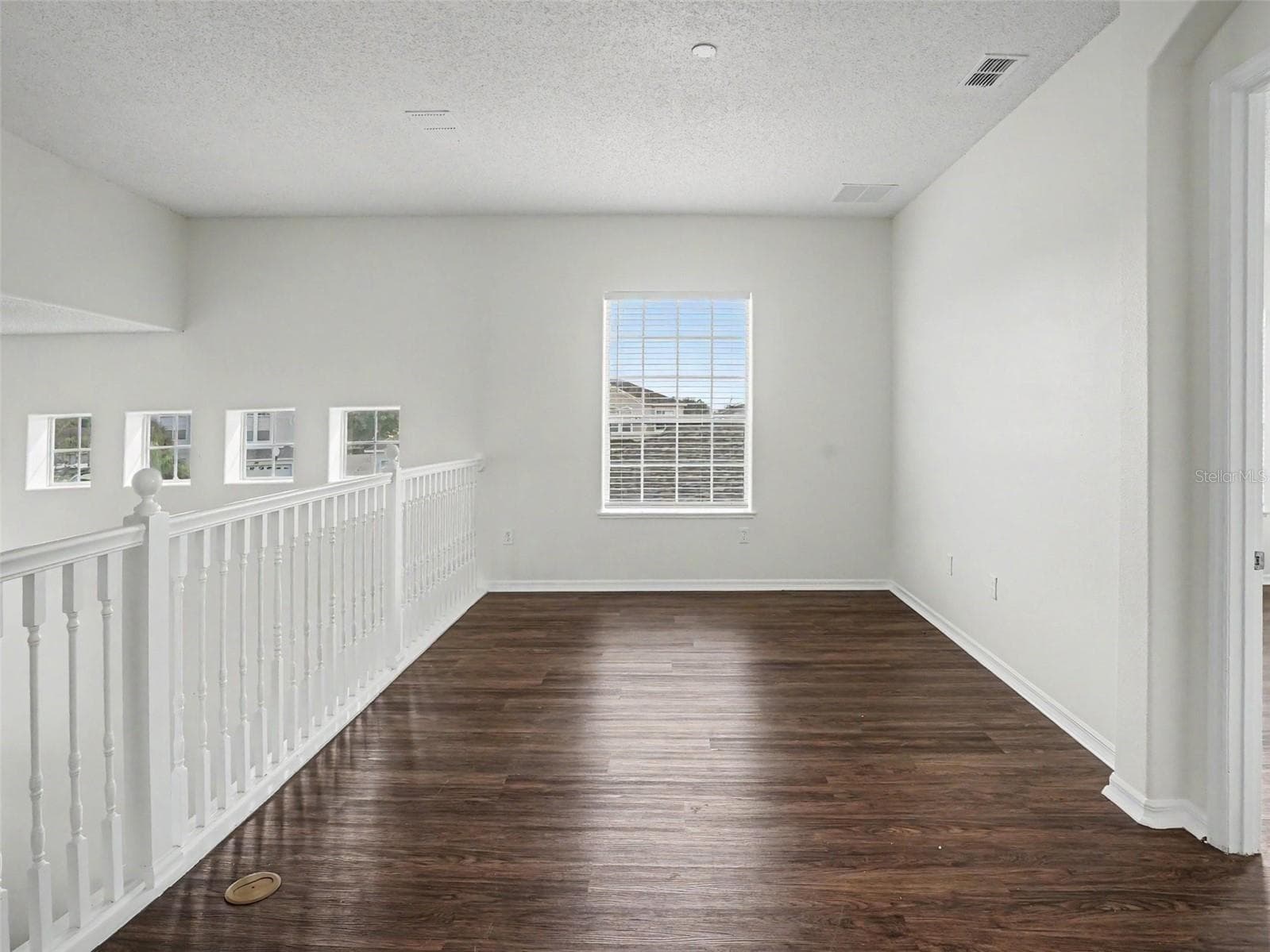 Single Family Residence at 2220 SAND ARBOR CIR, ORLANDO, photo 8 of 31