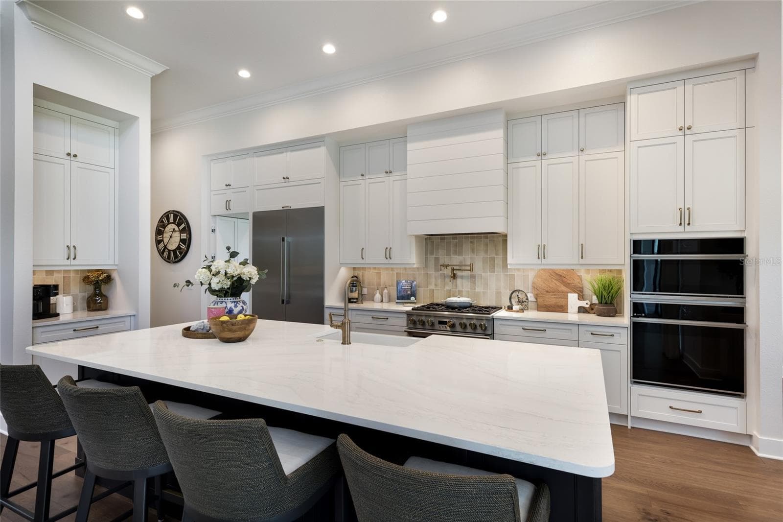Single Family Residence at 17129 WATERWORKS TER, VENICE, photo 20 of 92