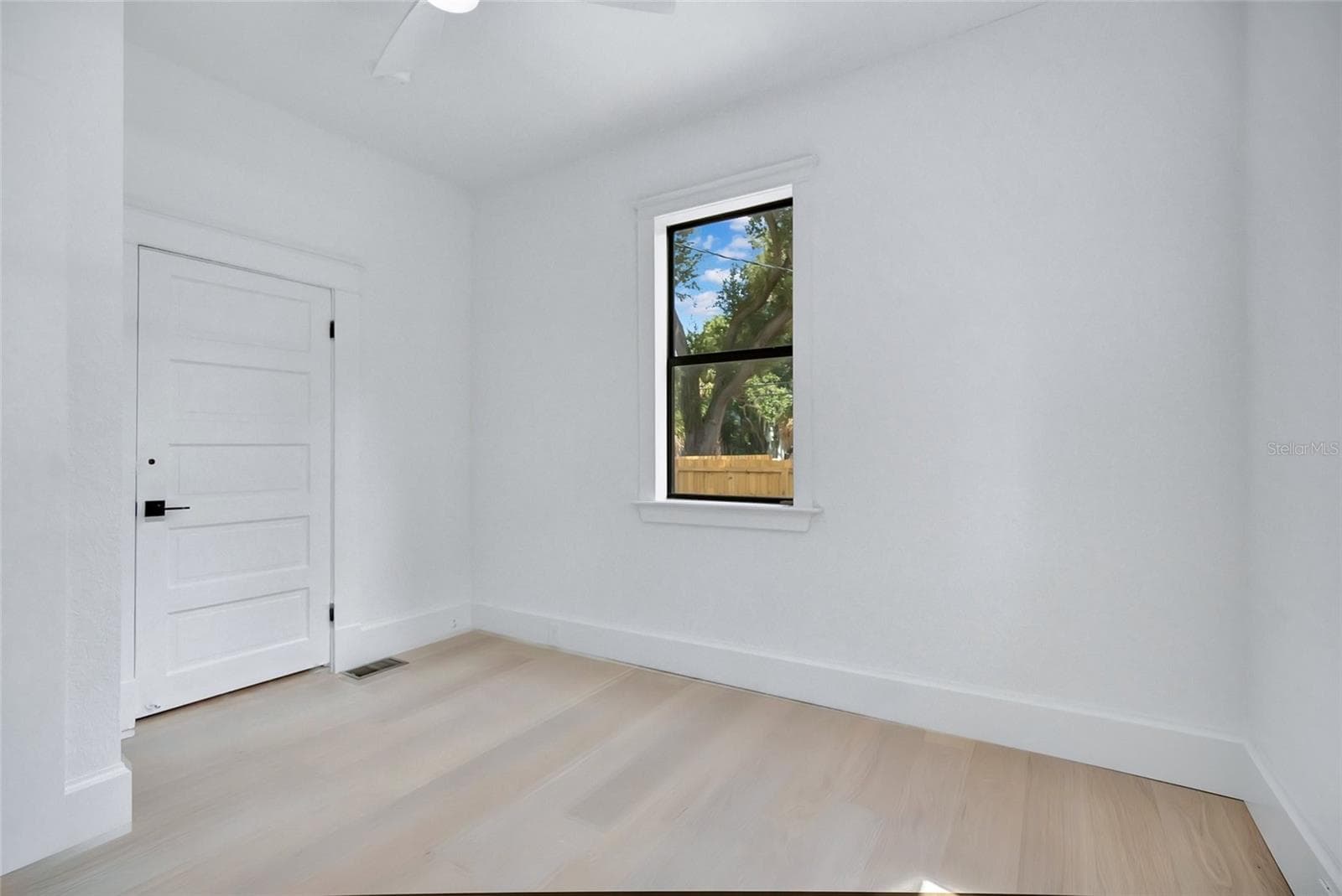 Single Family Residence at 315 MAGNOLIA AVE, SANFORD, photo 34 of 50