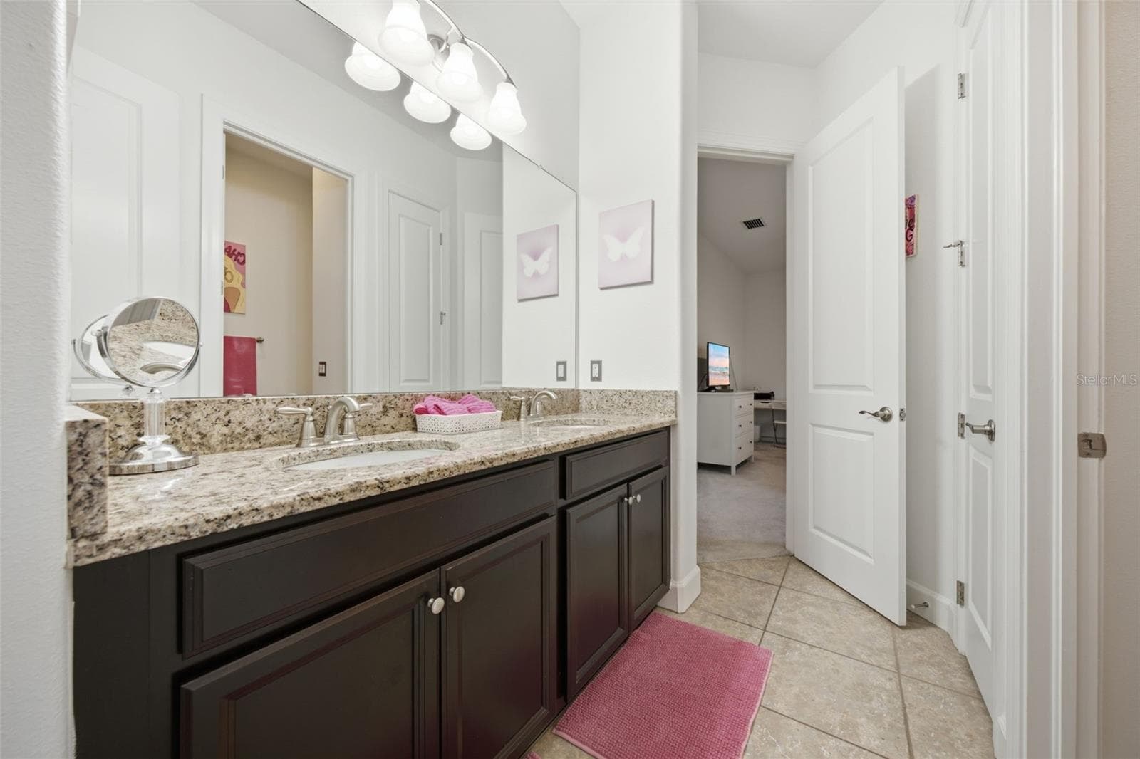 Jack & Jill Bath - 17309 LADERA ESTATES BLVD, LUTZ