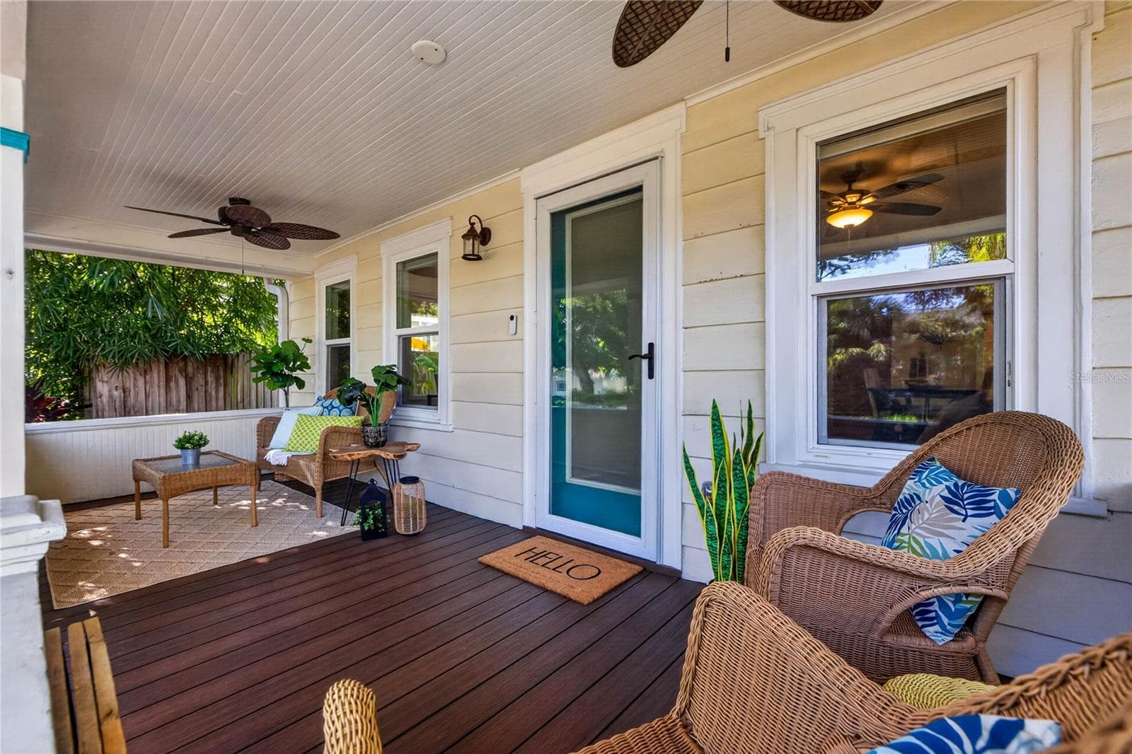 Front Porch - 2545 2ND AVE N, ST PETERSBURG