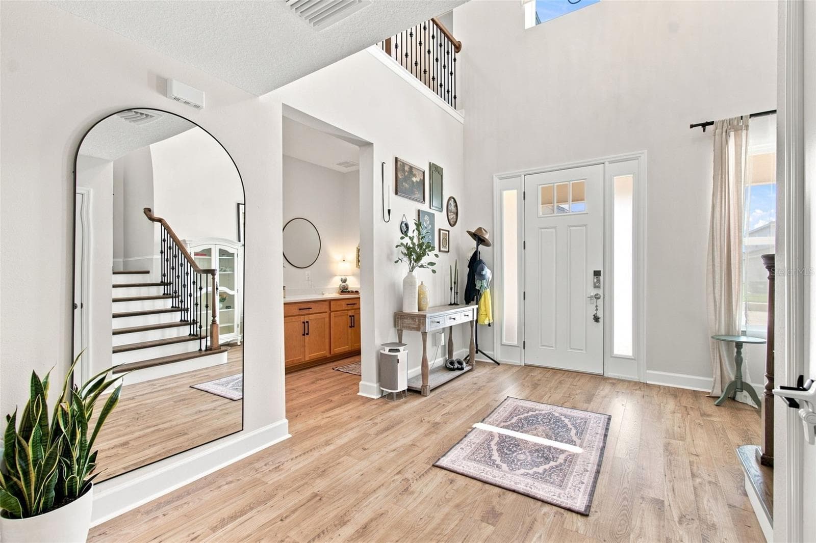 Single Family Residence at 33933 ANCHOR LIGHT LN, WESLEY CHAPEL, photo 16 of 99
