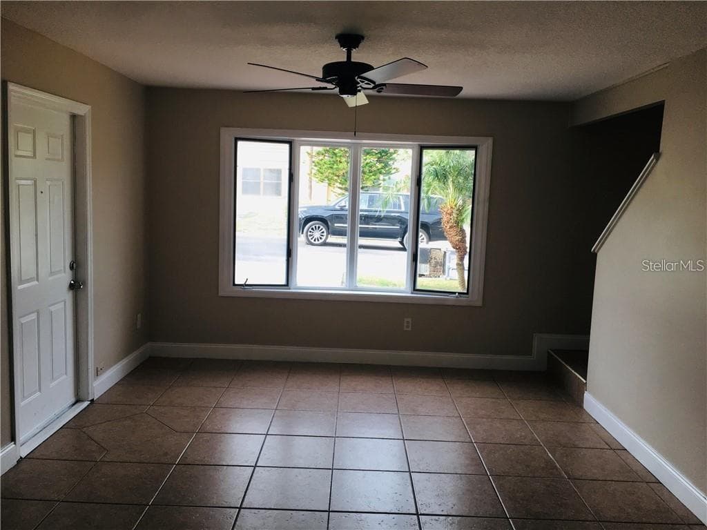 Townhouse at 442 HEMLOCK ST, ALTAMONTE SPRINGS, photo 2 of 13