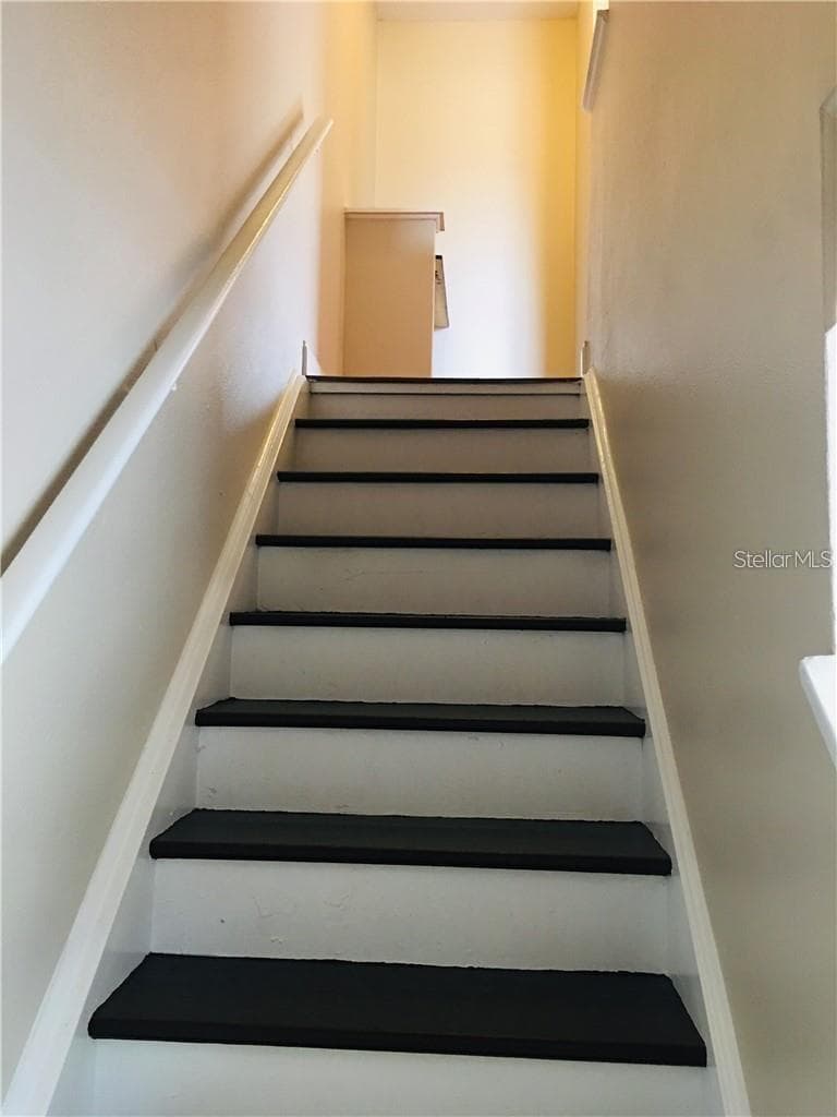 Townhouse at 442 HEMLOCK ST, ALTAMONTE SPRINGS, photo 9 of 13