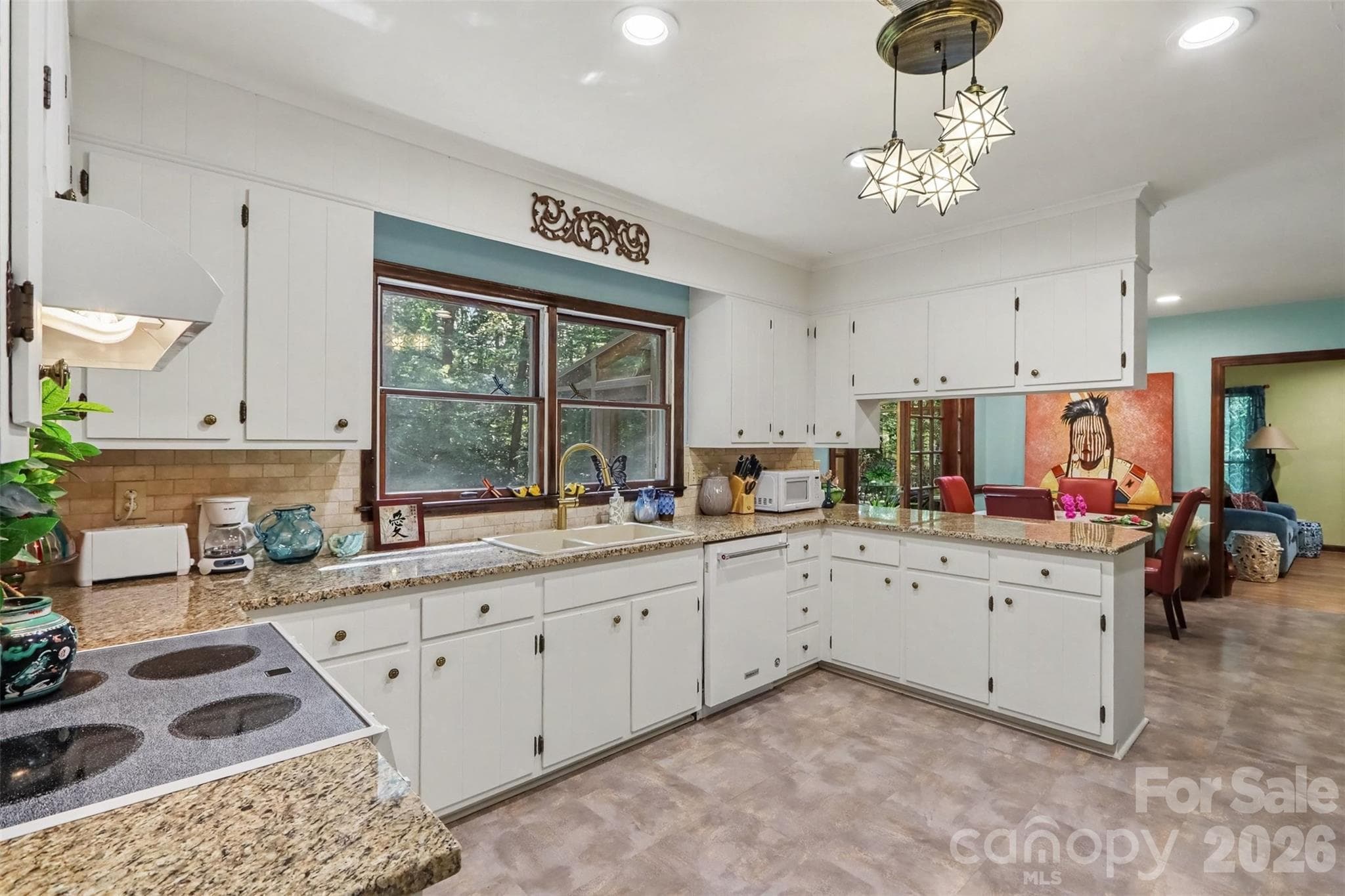 Single Family Residence at 7030 Pleasant Drive, Charlotte, photo 17 of 37