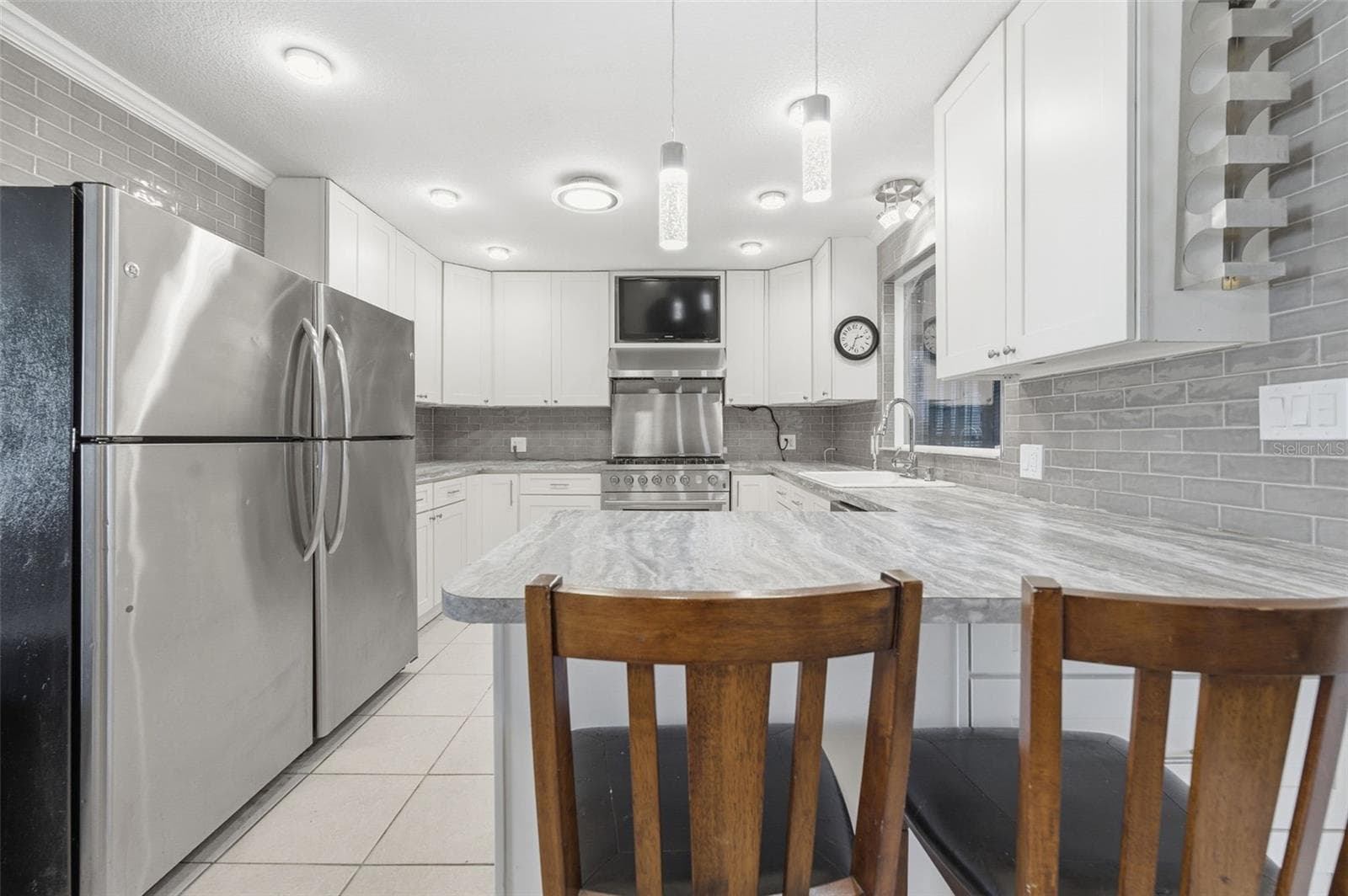 Single Family Residence at 6424 BOATYARD DR, HUDSON, photo 12 of 47