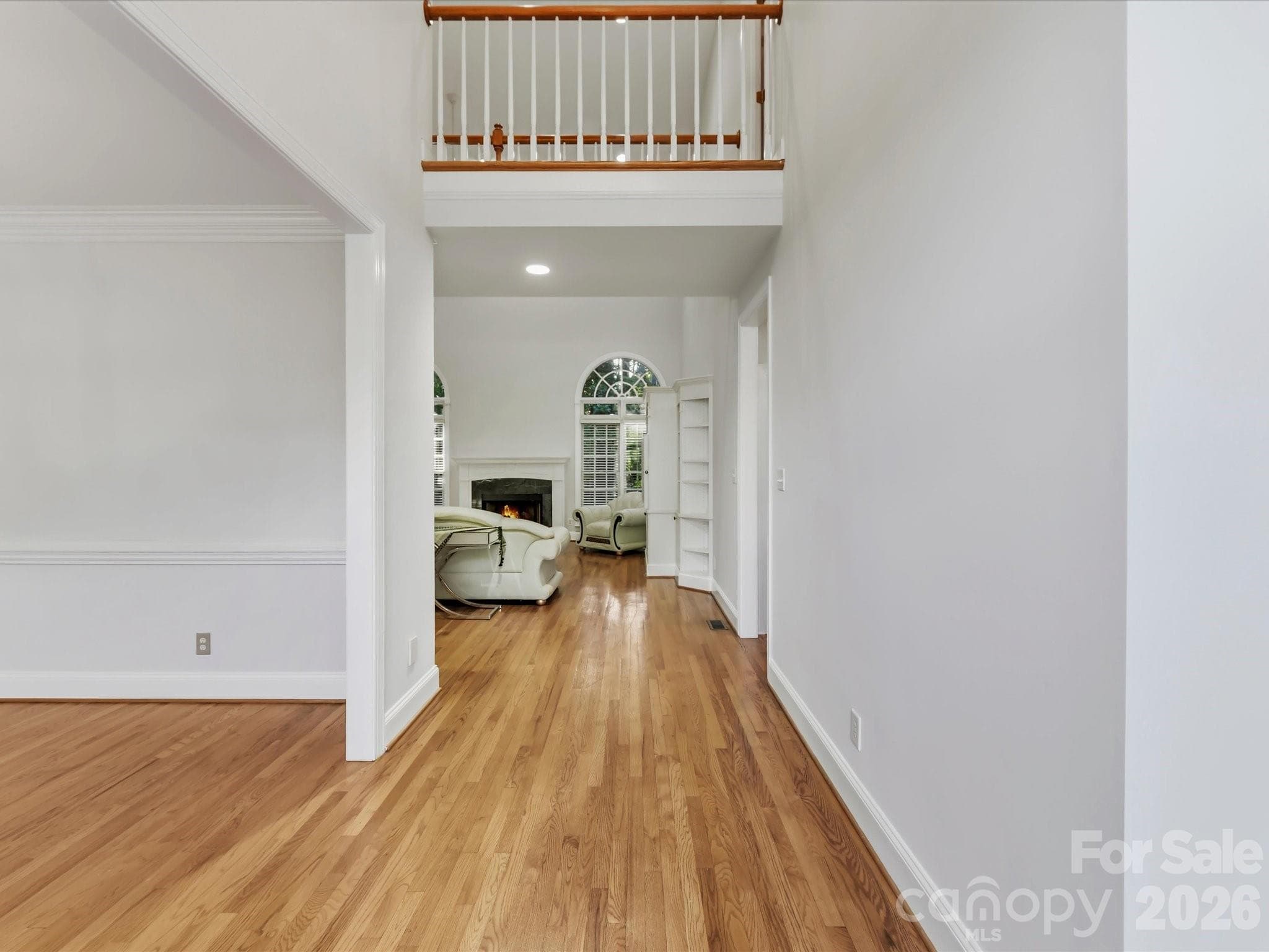 Single Family Residence at 10835 Alexander Mill Drive, Charlotte, photo 4 of 44