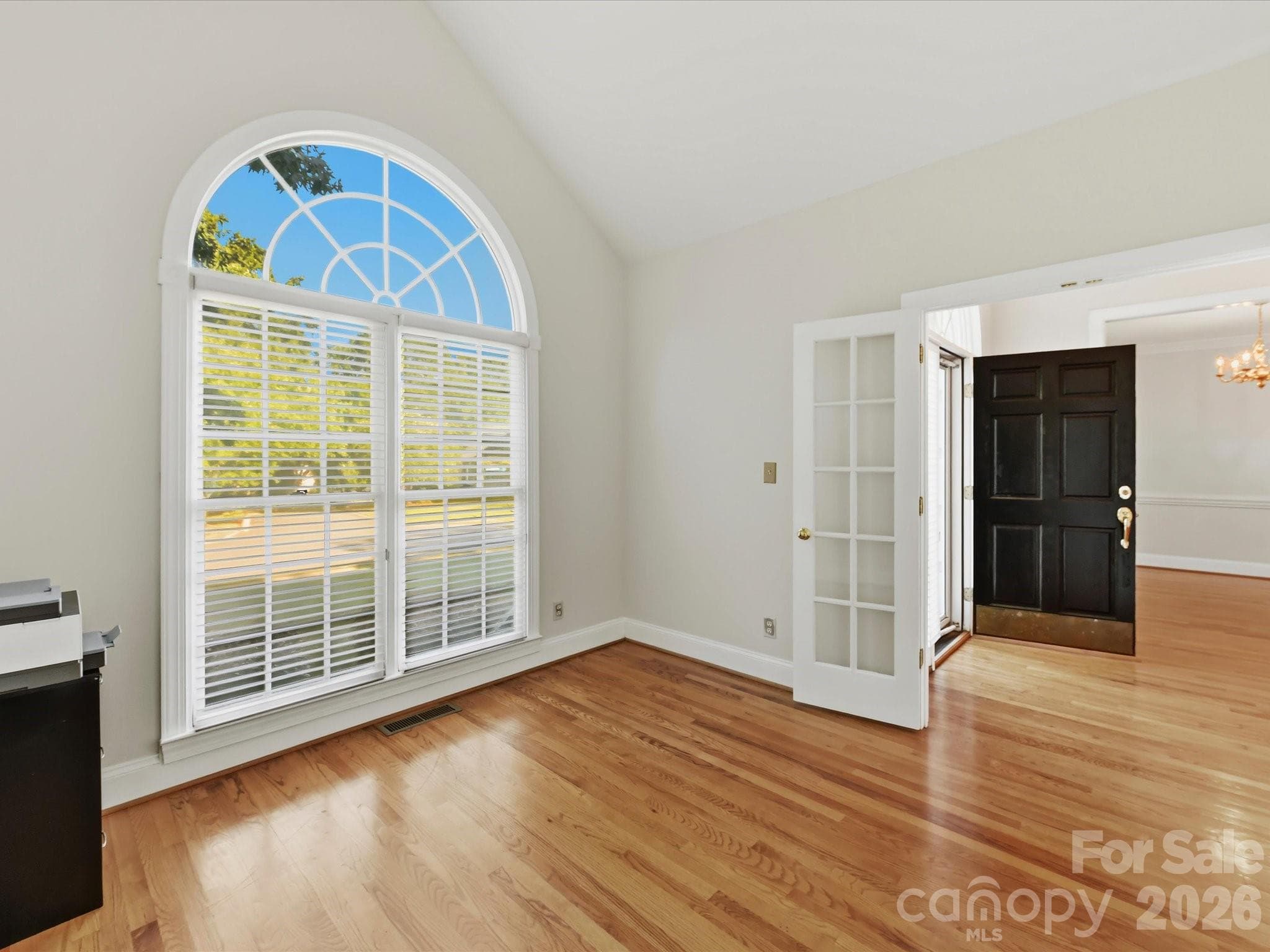 Single Family Residence at 10835 Alexander Mill Drive, Charlotte, photo 7 of 44