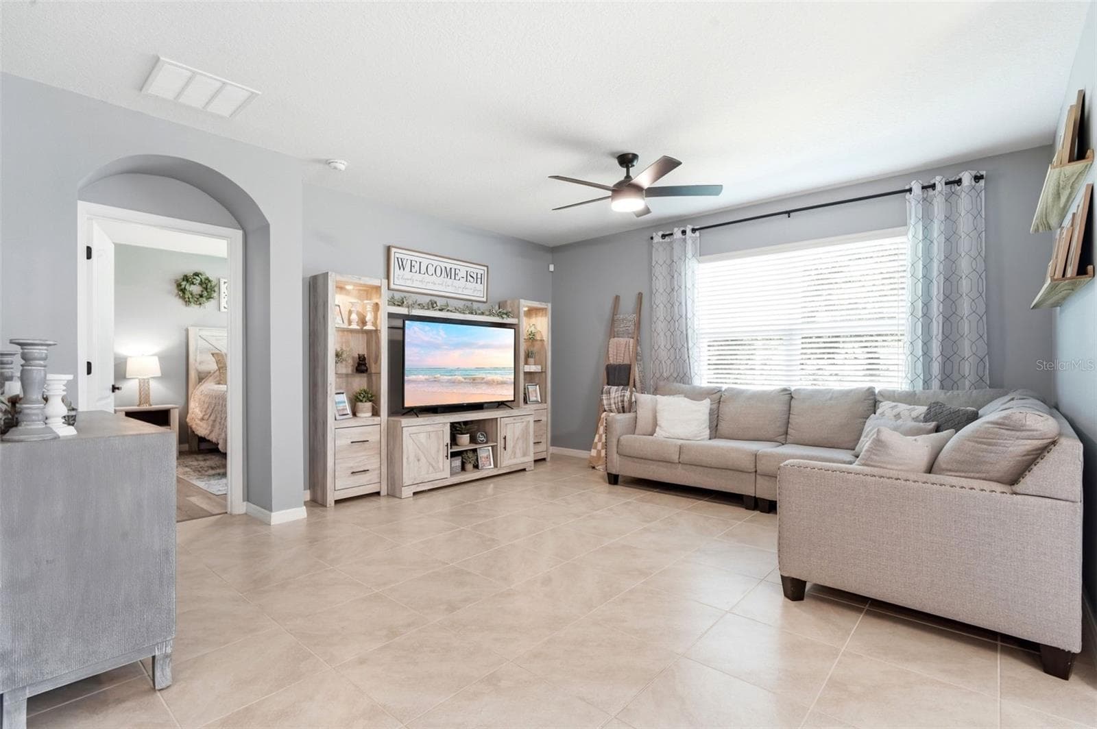 Single Family Residence at 135 POINT PLEASANT RD, DELAND, photo 9 of 37