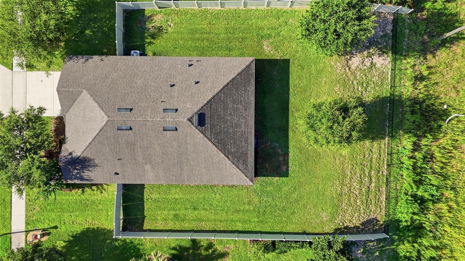 Single Family Residence at 135 POINT PLEASANT RD, DELAND, photo 24 of 37