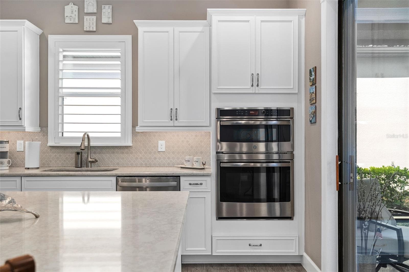 Built-in microwave and oven. - 1279 ZEEK RIDGE ST, CLERMONT