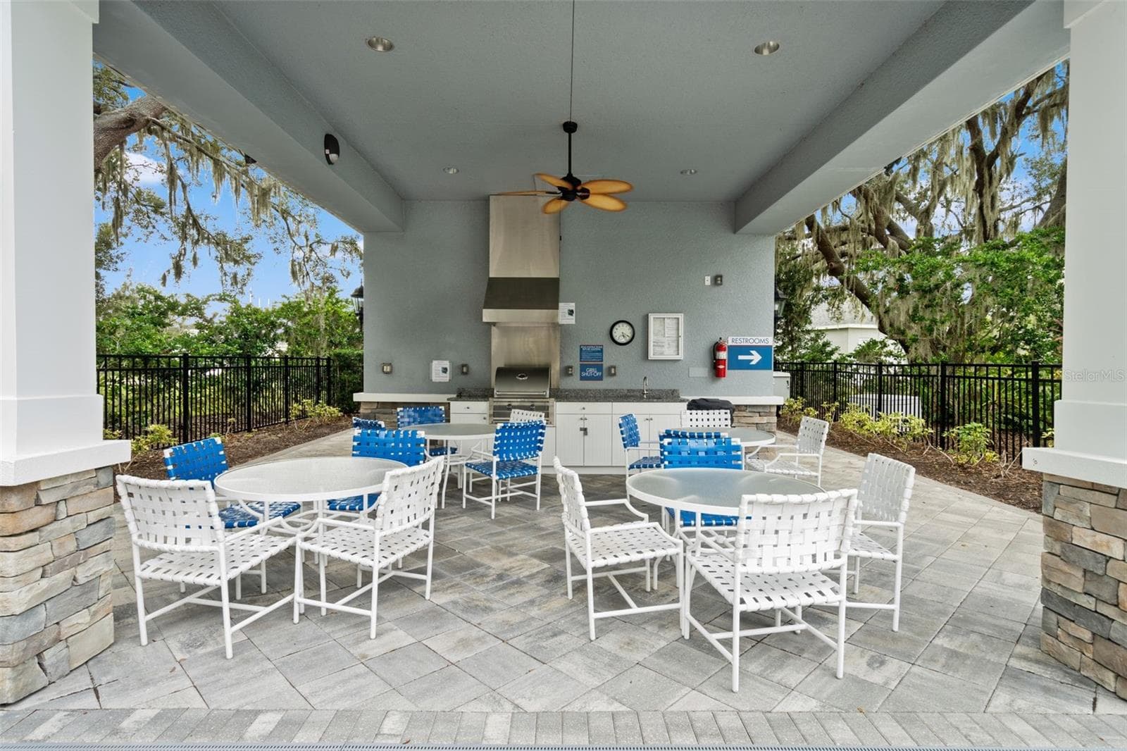 Single Family Residence at 7735 RIDGELAKE CIR, BRADENTON, photo 51 of 55