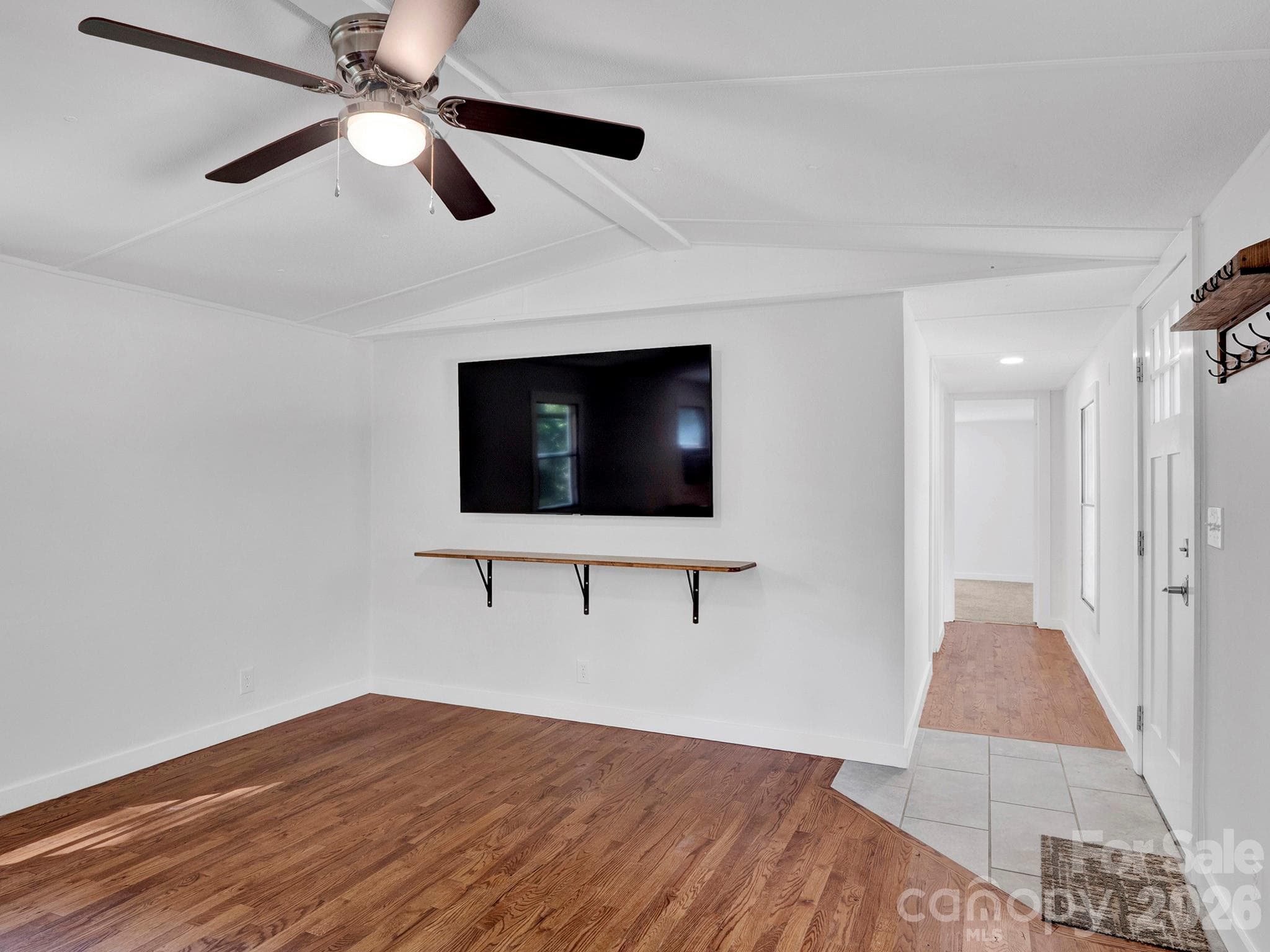 Single Family Residence at 6303 Griffin Road, Lancaster, photo 7 of 31