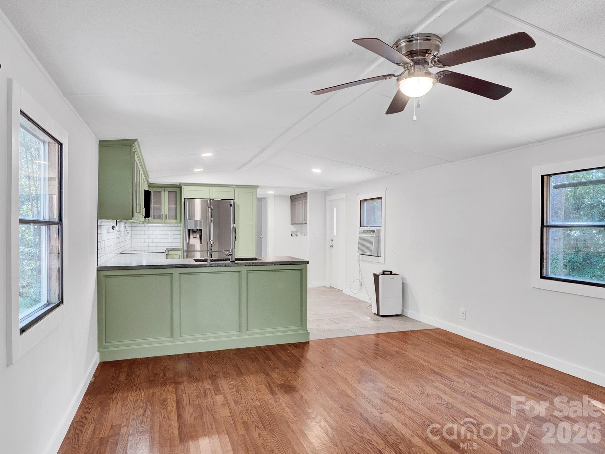 Single Family Residence at 6303 Griffin Road, Lancaster, photo 8 of 31