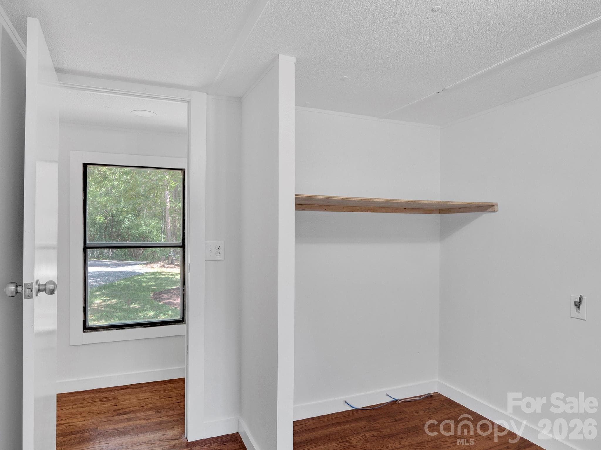 Single Family Residence at 6303 Griffin Road, Lancaster, photo 16 of 31