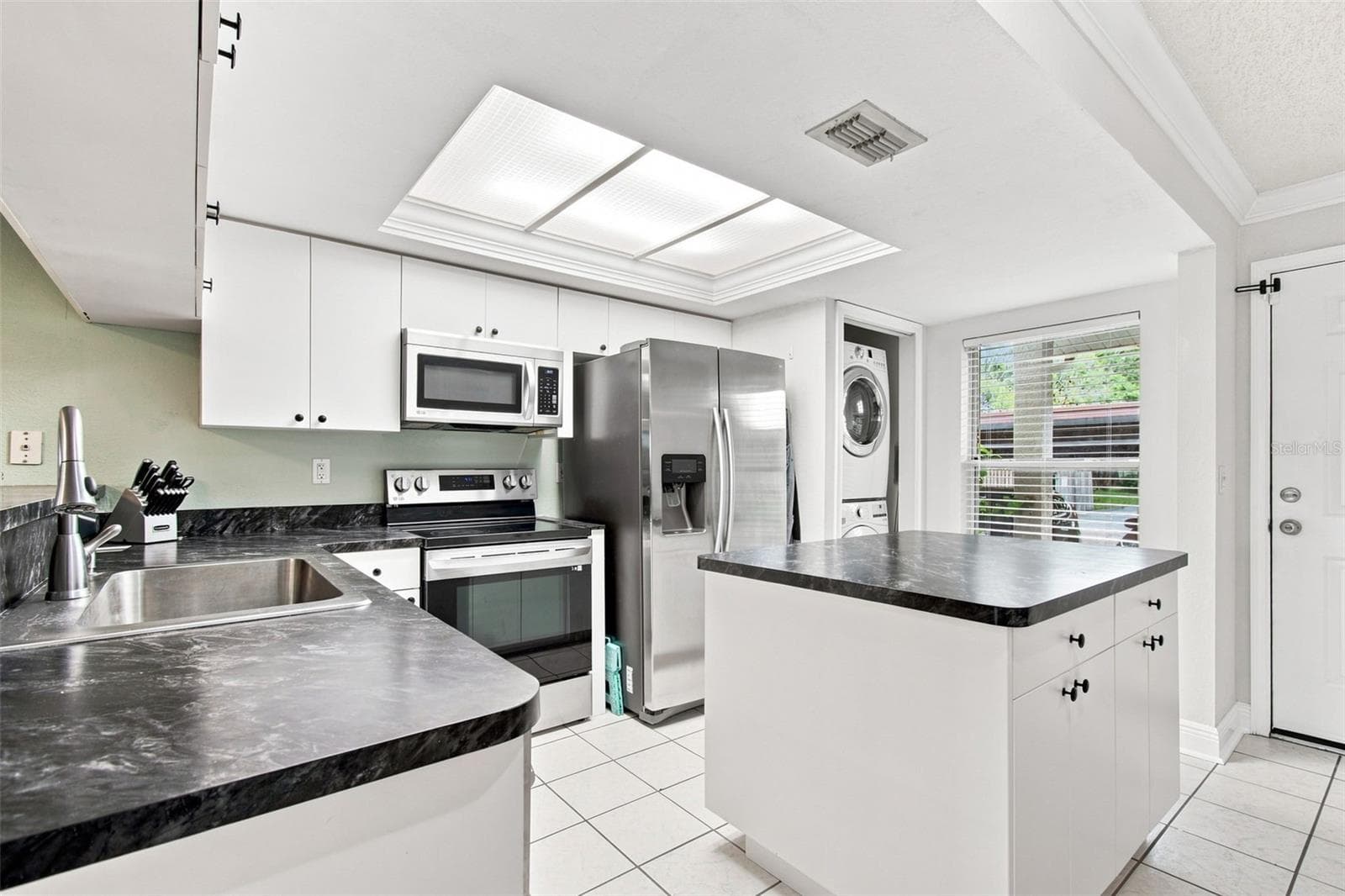 Condominium at 10853 43RD ST N #1307, CLEARWATER, photo 4 of 29