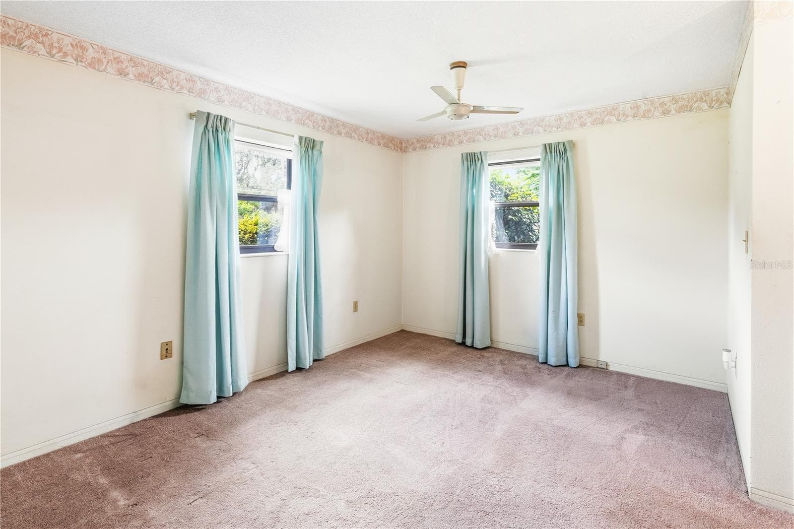 Main Bedroom - WILLISTON HIGHLANDS, WILLISTON