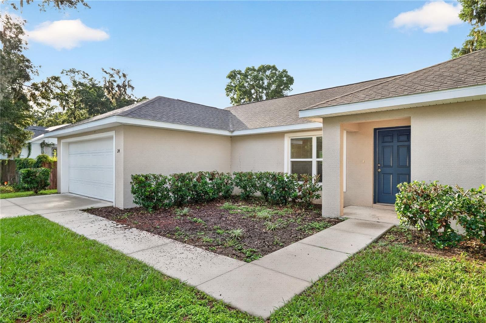 Single Family Residence at 24 JUNIPER TRAIL RUN, OCALA, photo 8 of 35