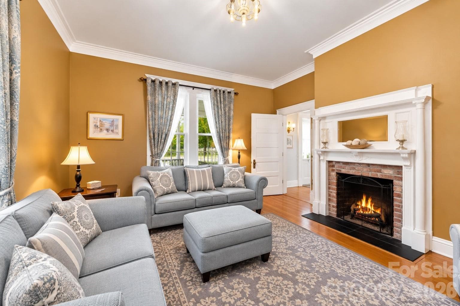 3628 Rainey Ave - Living room/Bedroom #2 - Lower - 3628 Rainey Avenue, Sharon
