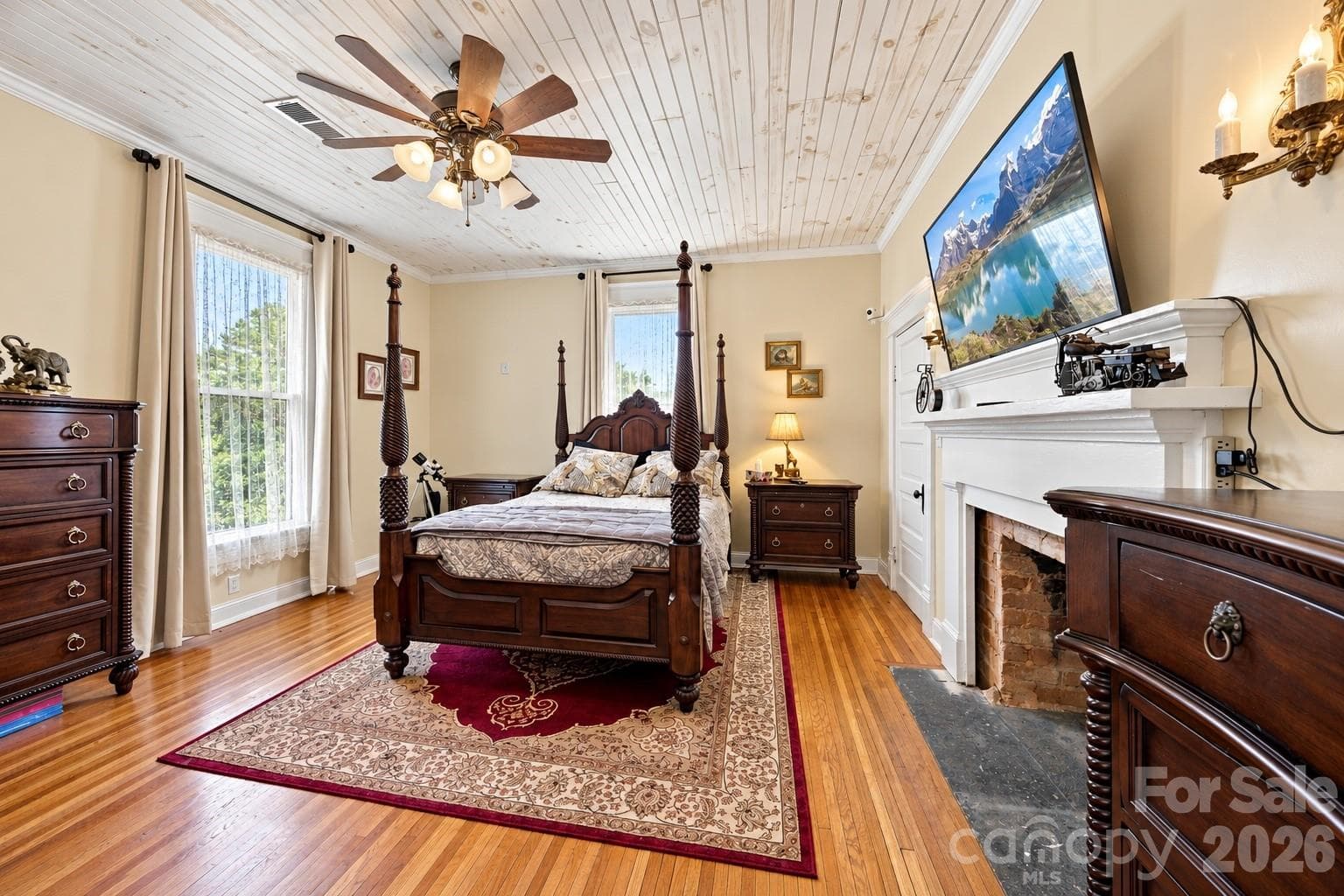 3628 Rainey Ave - Bedroom - Upper - 3628 Rainey Avenue, Sharon