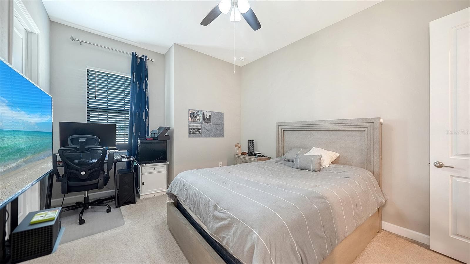 Guest bedroom - 4915 SPARKLING SEA LN, BRADENTON