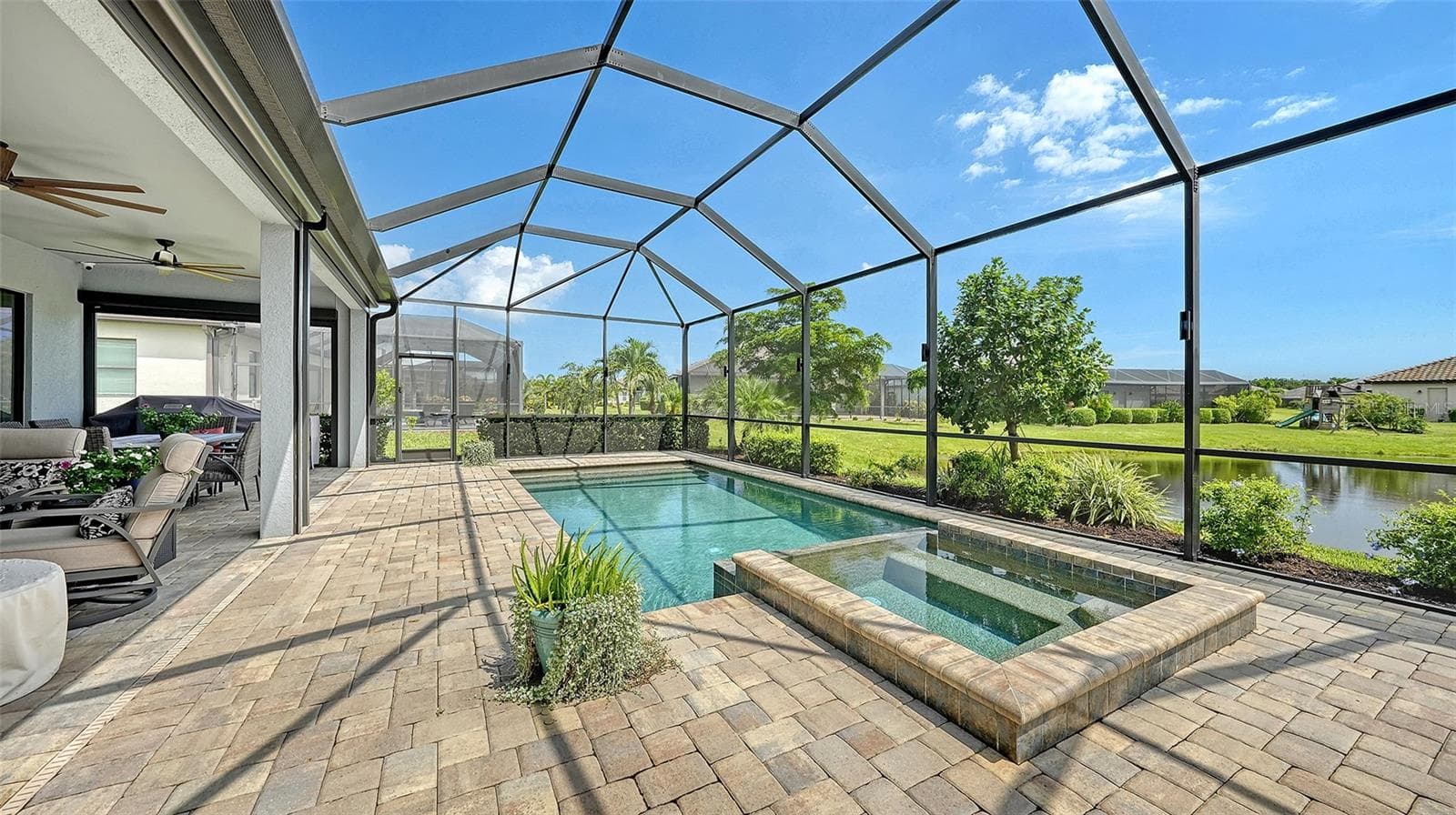Single Family Residence at 4915 SPARKLING SEA LN, BRADENTON, photo 46 of 83