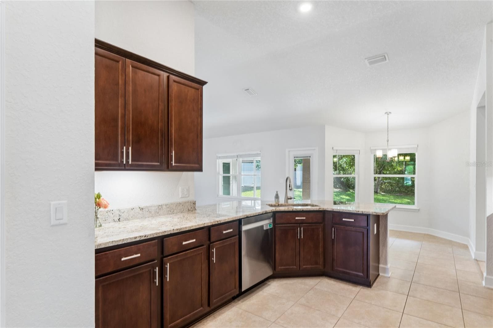 Spacious Kitchen - 145 LINDER DR, HOMOSASSA