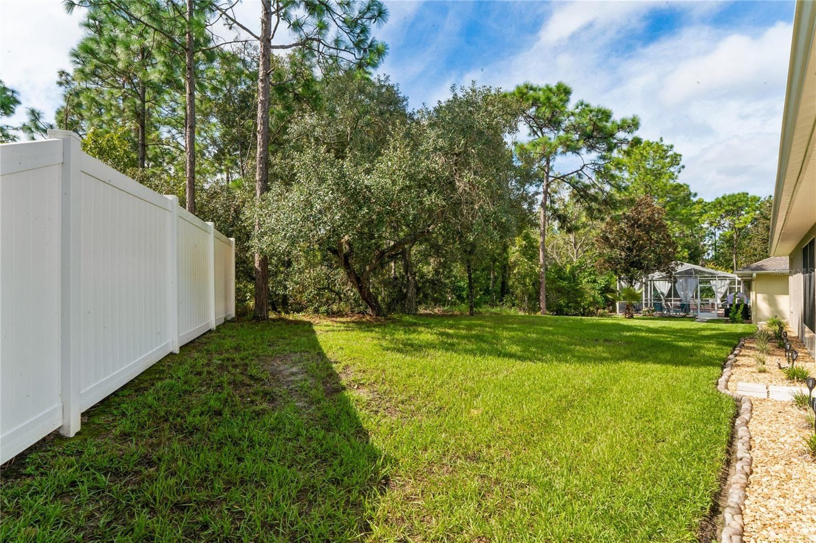 Side fenced - 145 LINDER DR, HOMOSASSA