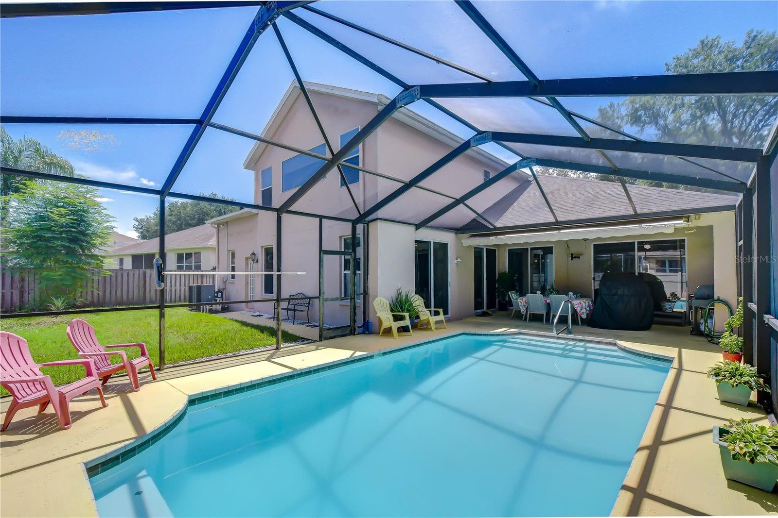 Single Family Residence at 2202 LONGMORE CIR, VALRICO, photo 2 of 34