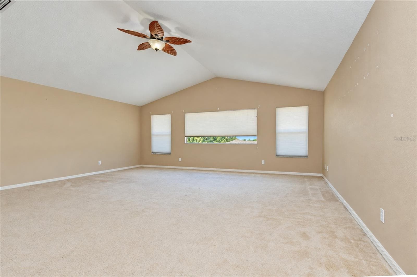 Single Family Residence at 2202 LONGMORE CIR, VALRICO, photo 24 of 34