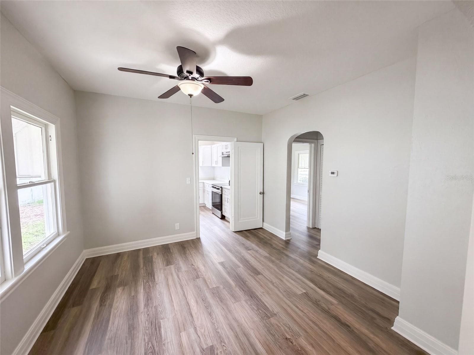 Single Family Residence at 1901 20TH AVE N, ST PETERSBURG, photo 3 of 19