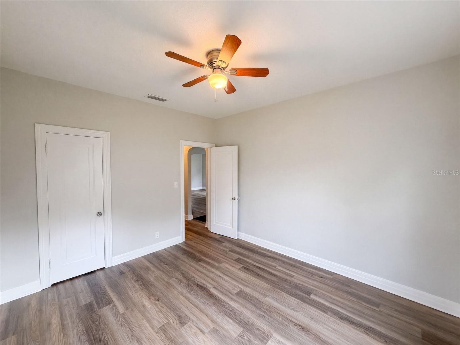 Single Family Residence at 1901 20TH AVE N, ST PETERSBURG, photo 4 of 19