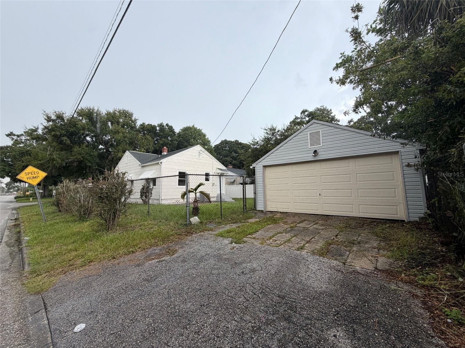 Single Family Residence at 1901 20TH AVE N, ST PETERSBURG, photo 15 of 19