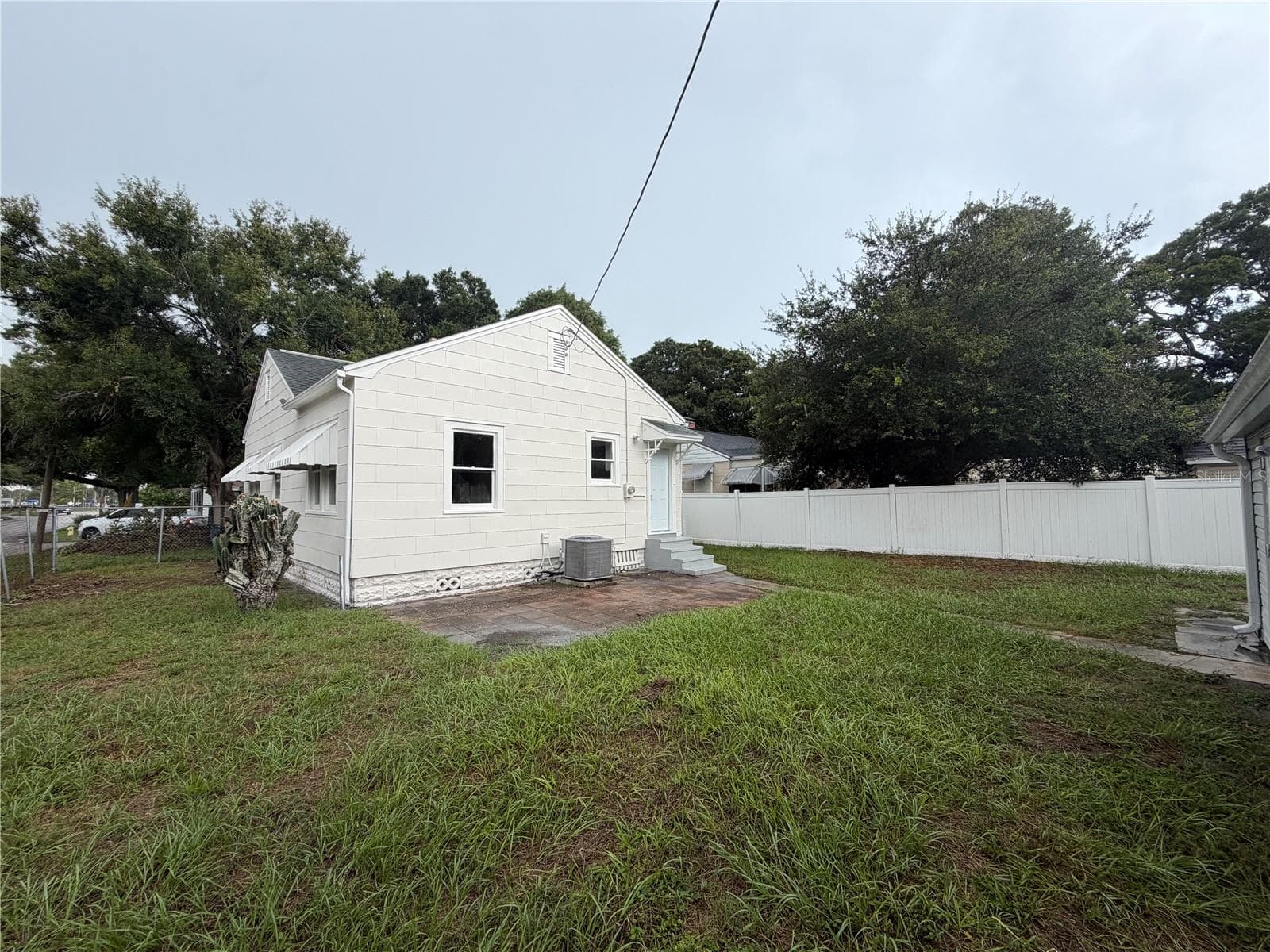 Single Family Residence at 1901 20TH AVE N, ST PETERSBURG, photo 16 of 19