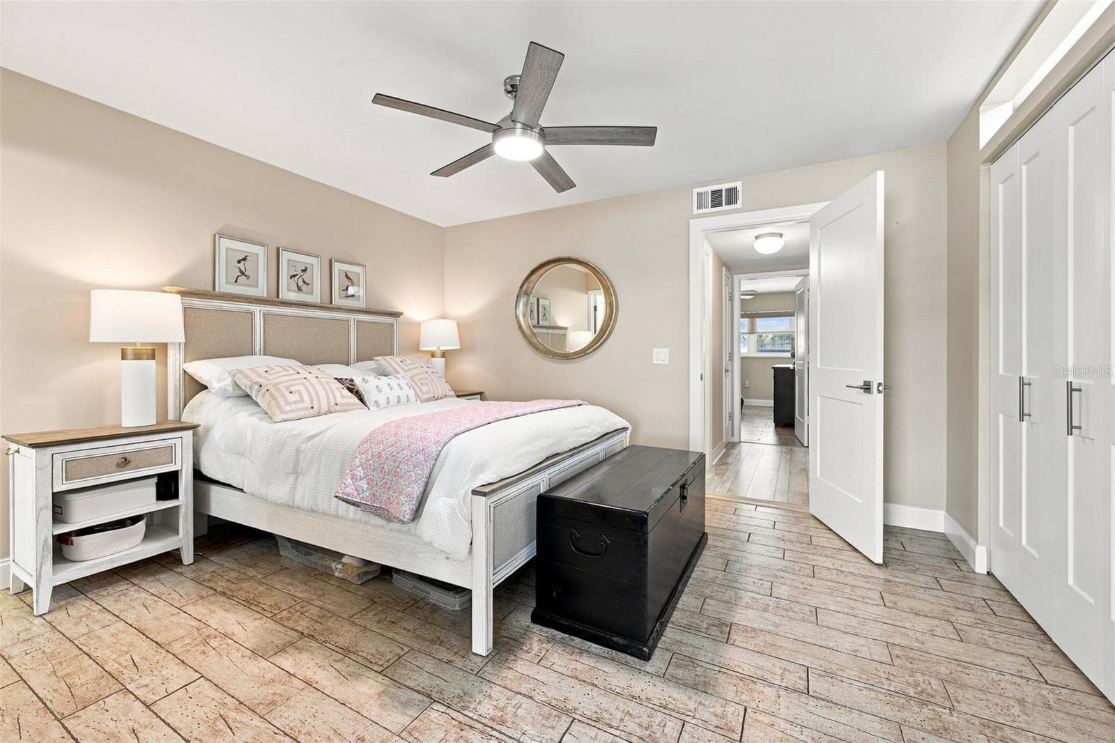 The rooms flow easily - 1898 SHORE DR S #208, SOUTH PASADENA